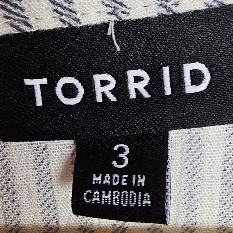 Torrid Torrid Womens Striped Crinkle Gauze Twist Front Button Shirt Size 3XL / US 20-22 - 7 Thumbnail