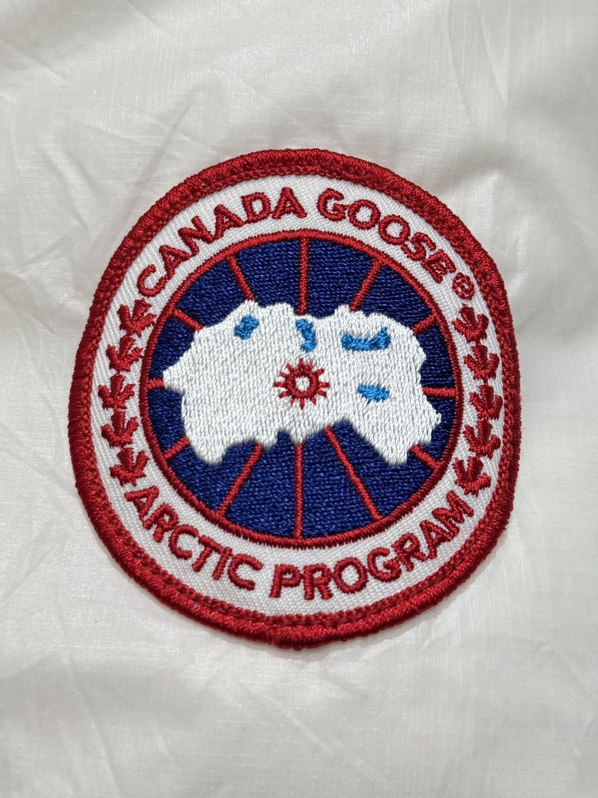 Canada Goose Canada Goose Men's Lodge Hoody down jacket Size US L / EU 52-54 / 3 - 9 Thumbnail