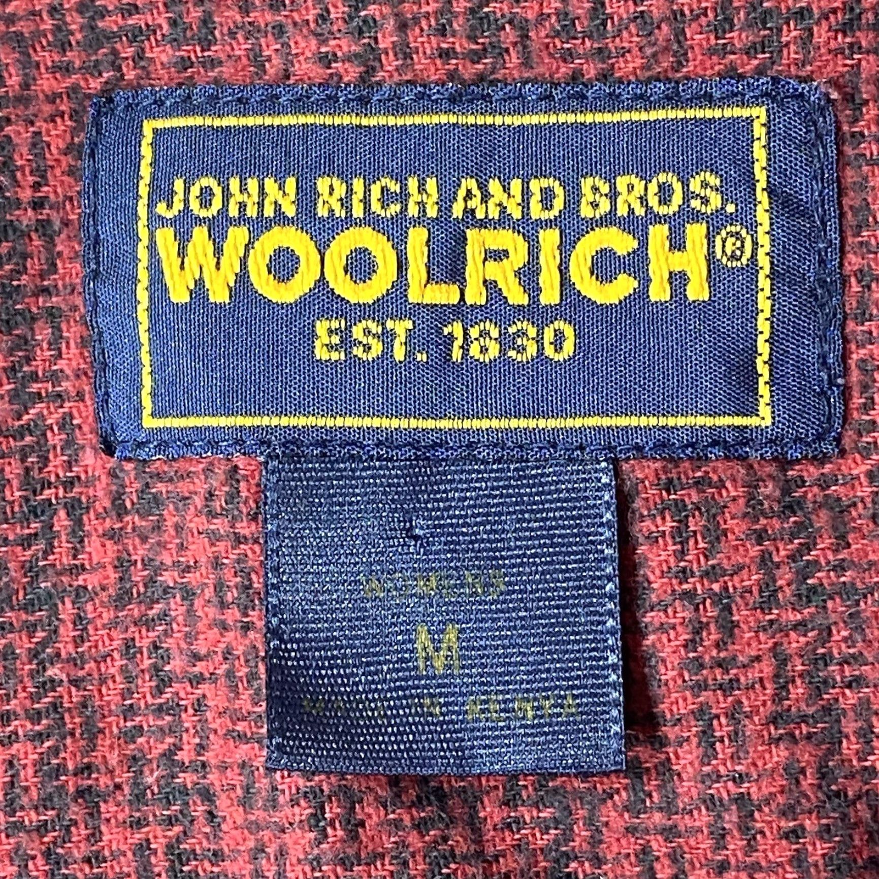 Vintage VTG Woolrich John Rich and Bros Button-Up Shirt Mens M Plaid Red Woolrich Wool 100% Cotton Flannel Button-Down Classic Fall Winter All Seasons Pockets Size US M / EU 48-50 / 2 - 2 Thumbnail