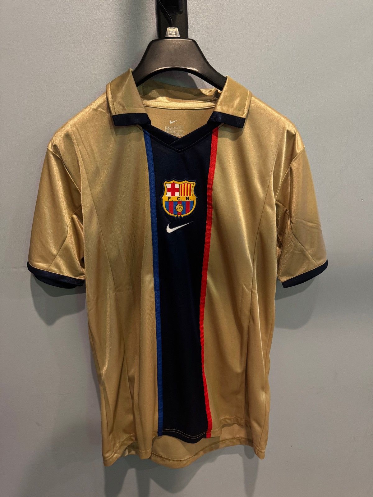 Nike Barcelona Rivaldo Jersey Size US M / EU 48-50 / 2 - 1 Thumbnail