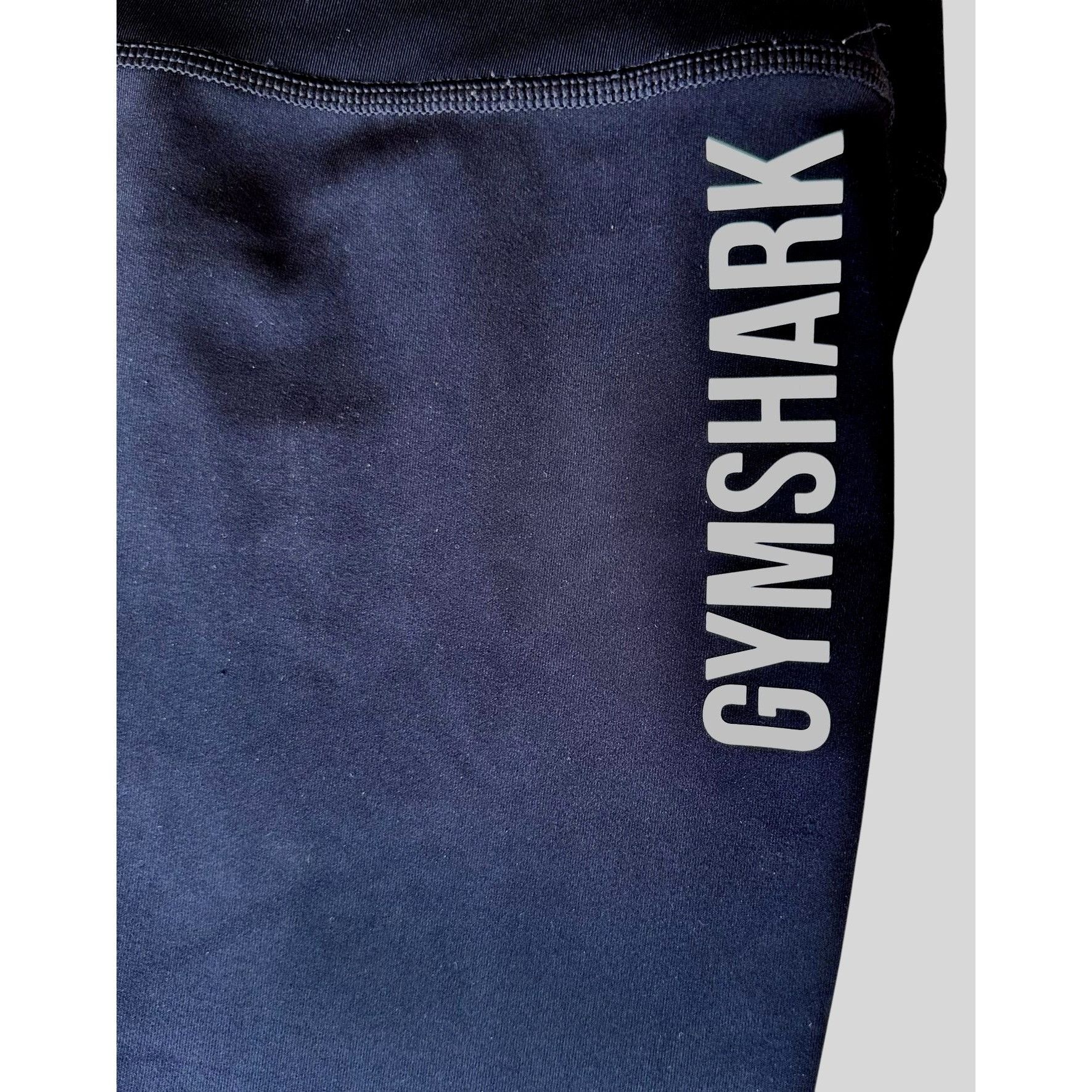 Gymshark × Vintage Gymshark Perforated Cropped Leggings Medium Black White Logo Size 27" / US 4 / IT 40 - 11 Thumbnail
