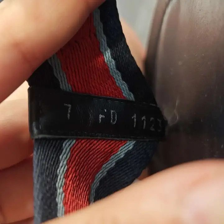 Louis Vuitton Louis Vuitton Logo Flip Flops in Black and Red -2508 Size US 8 / EU 41 - 5 Thumbnail