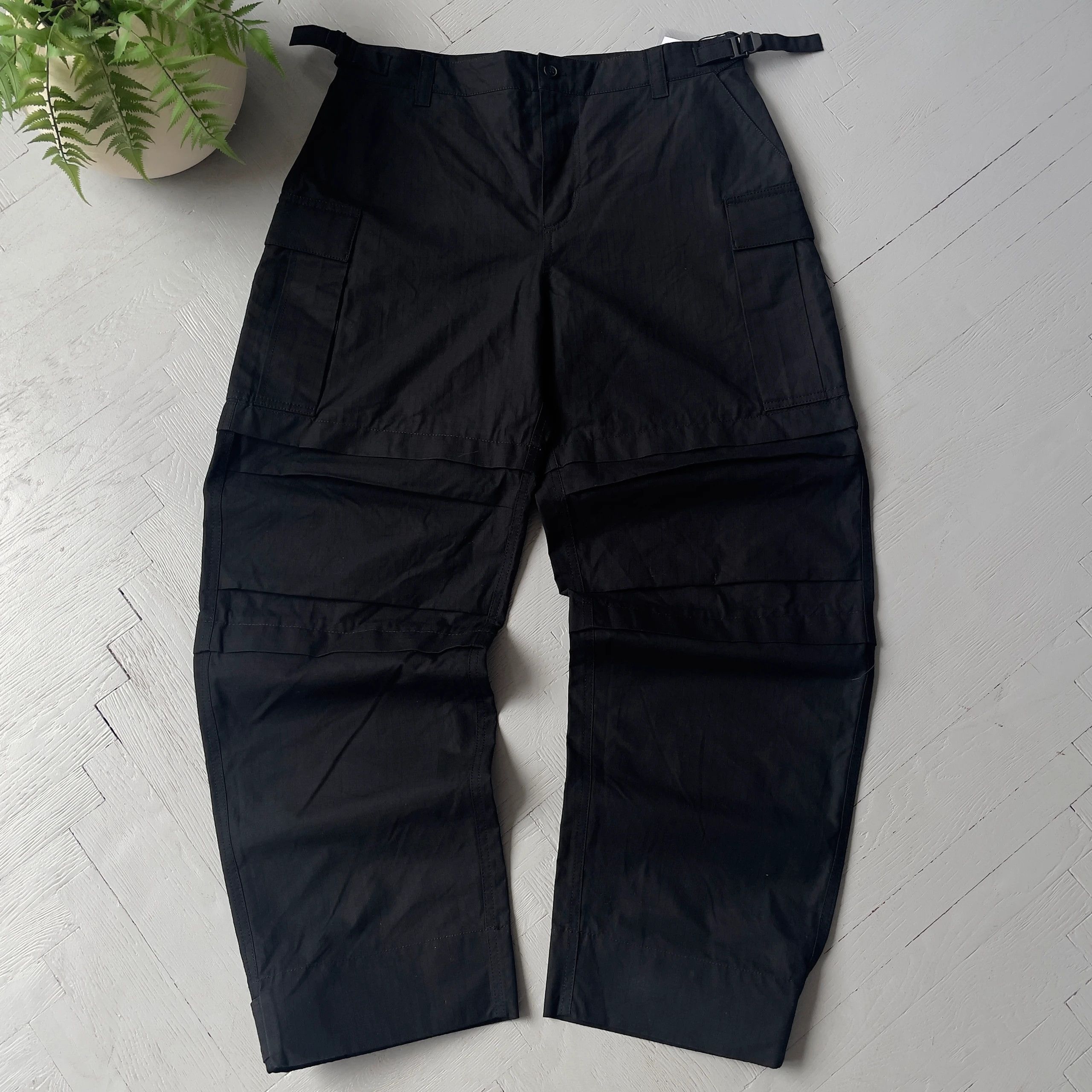WARDROBE.NYC Wardrobe NYC Loose Wide Leg Cargo Pants Size 32" / US 10 / IT 46 - 1 Thumbnail
