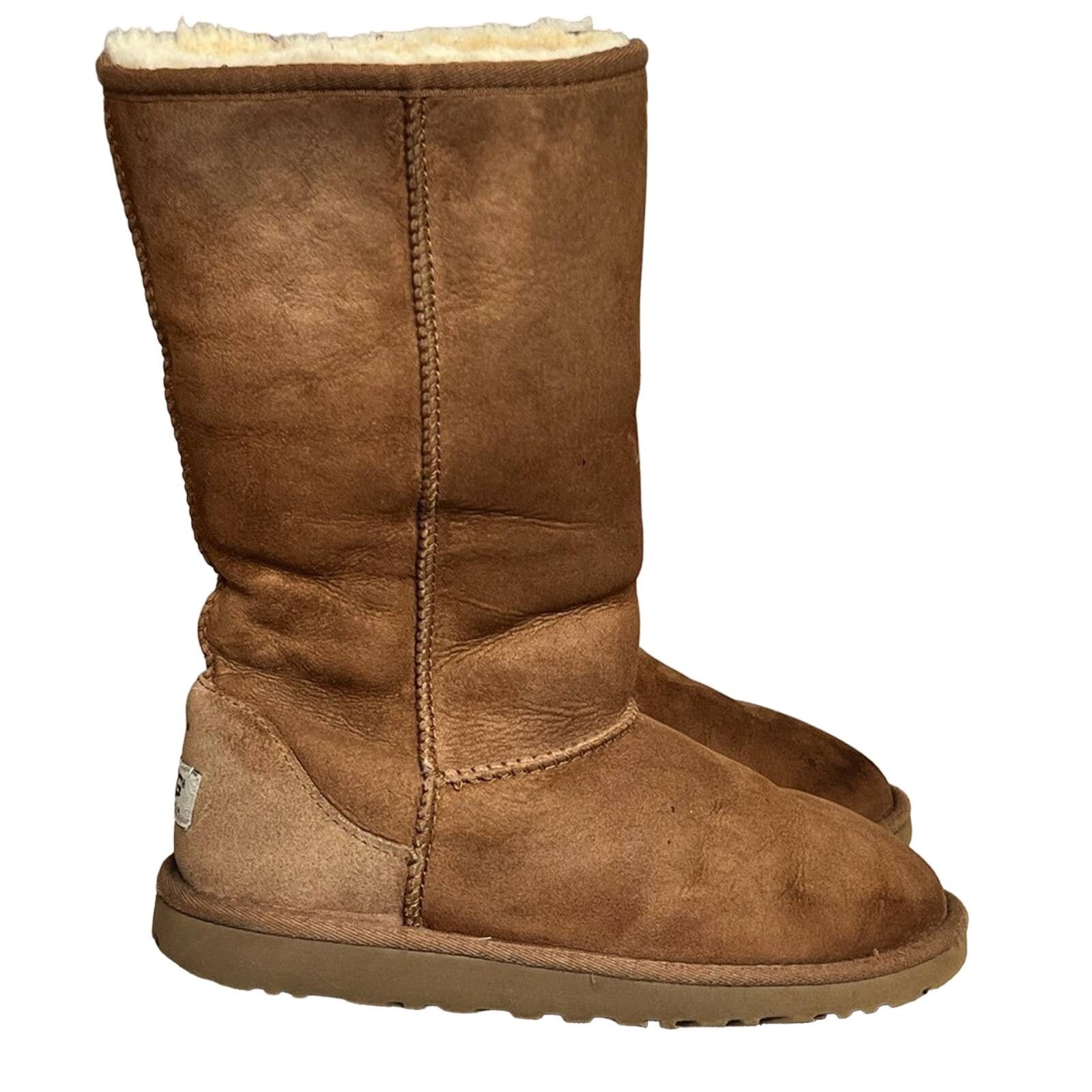 Ugg WOMENS UGG CLASSIC TALL BROWN SUEDE BOOTS SIZE 6 NICE Size US 6 / IT 36 - 1 Thumbnail