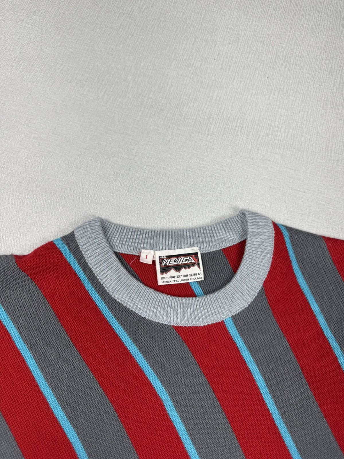 Nevica × Vintage Men’s Vintage NEVICA Ski Crew Neck Sweater size 1/S Size US S / EU 44-46 / 1 - 3 Thumbnail