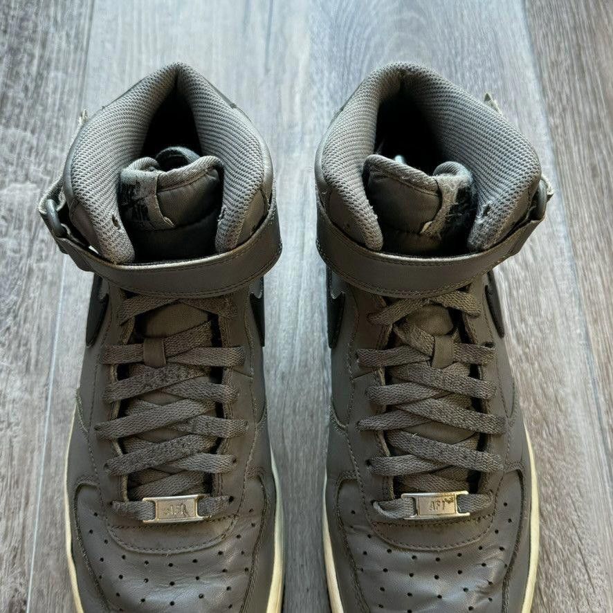 Nike NIKE • Air Force 1 Mid "Cool Grey" (10M) Size US 10 / EU 43 - 8 Thumbnail