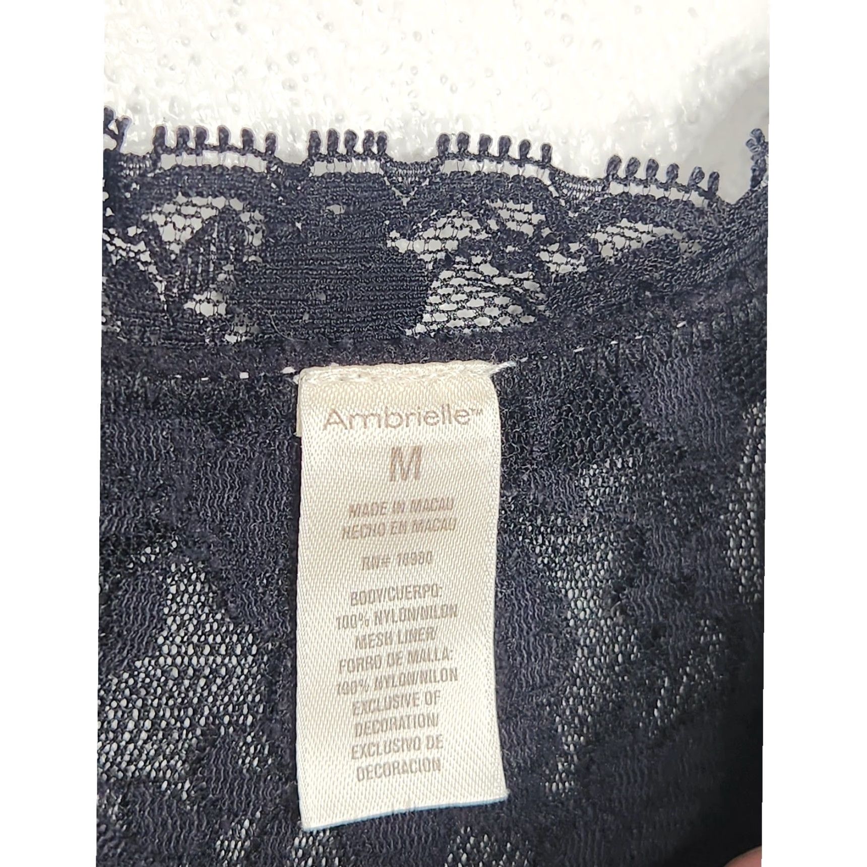 Vintage VINTAGE Ambrielle Black Lace Tank Top Cami Tank Womens M Black Floral Sheer 90s Emo Goth Whimsy Size M / US 6-8 / IT 42-44 - 4 Thumbnail