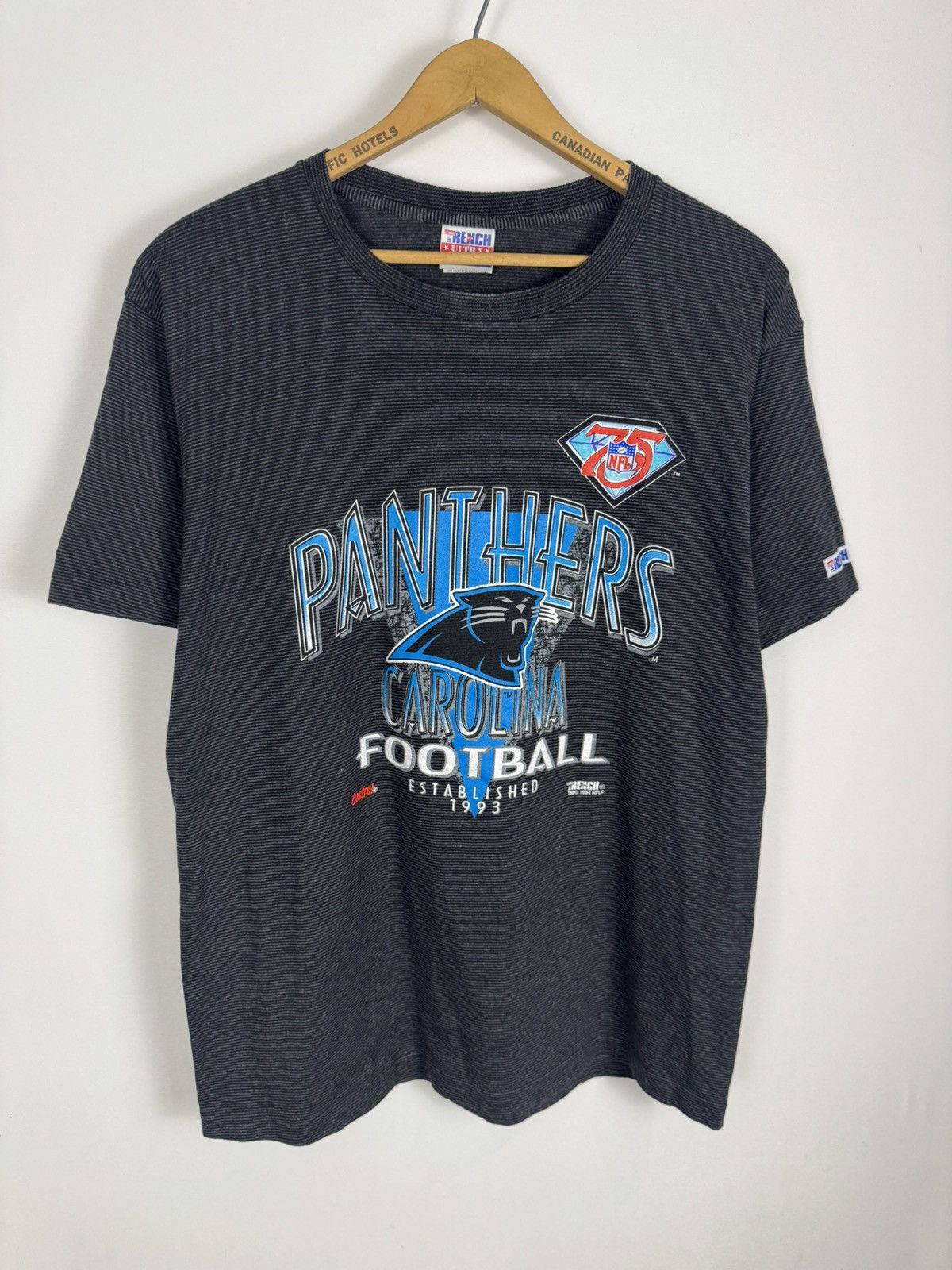 Vintage Vintage 90s Carolina Panthers Graphic Tee Size US XL / EU 56 / 4 - 4 Thumbnail