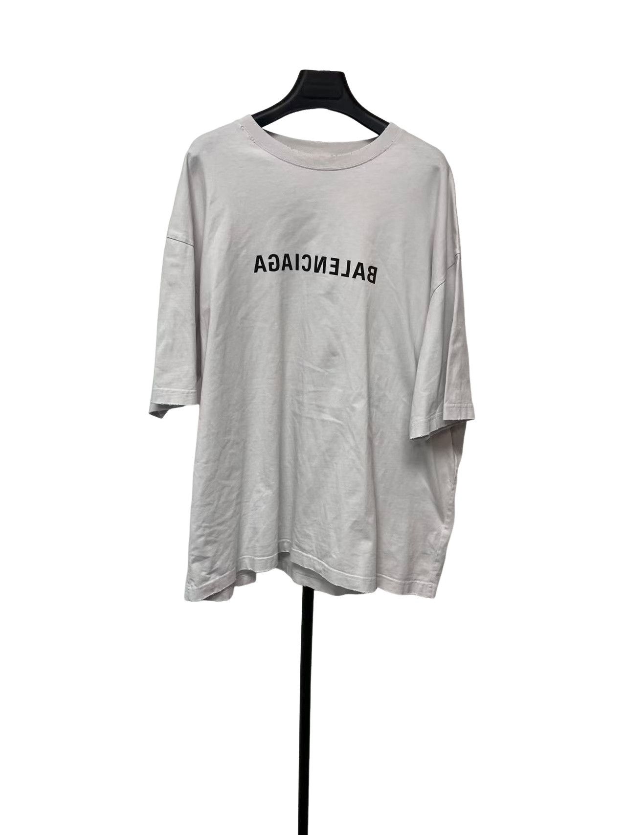Balenciaga Balenciaga Reverse Logo Print T-Shirt XL Size US XL / EU 56 / 4 - 1 Thumbnail