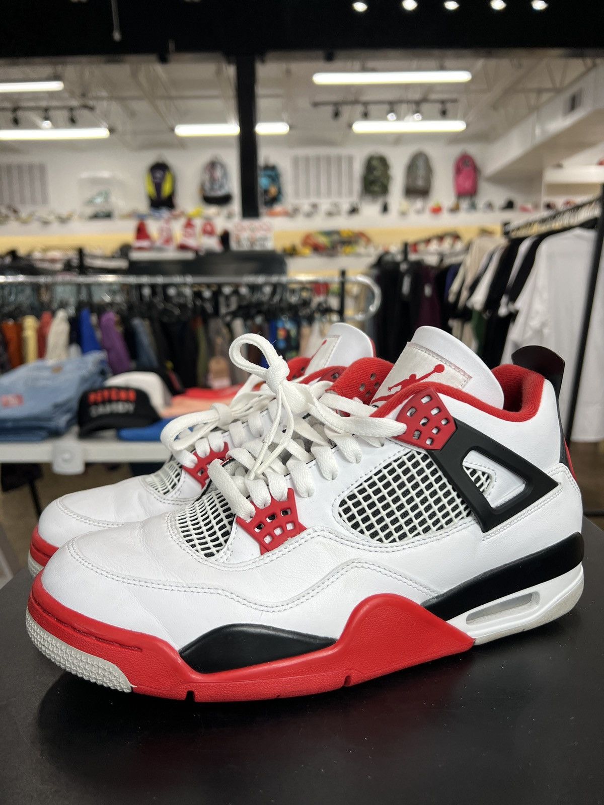 Jordan Brand Air Jordan 4 Fire Red Sz. 9.5 (2020) Size US 9.5 / EU 42-43 - 1 Thumbnail