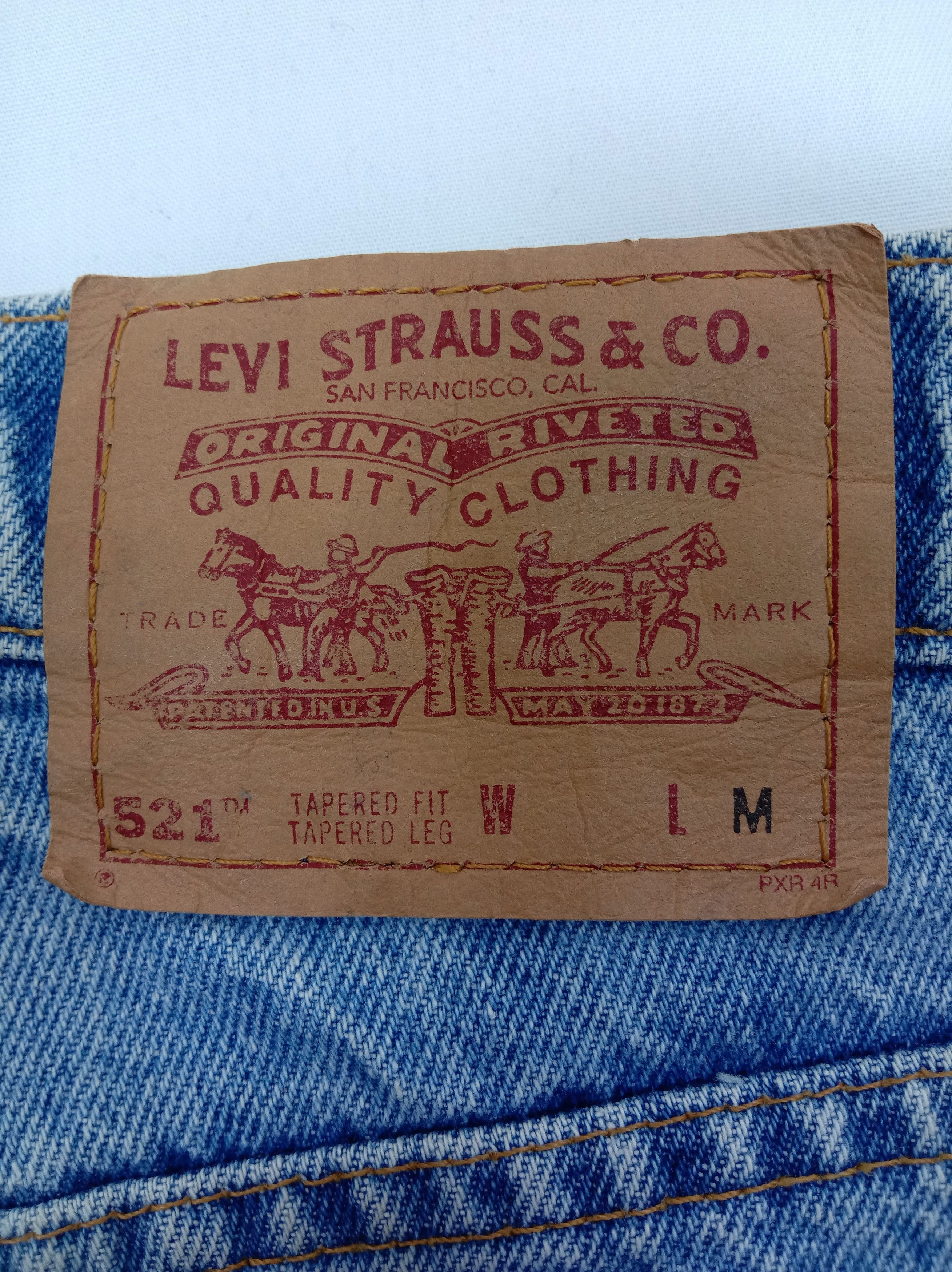 Levi's Vintage 90s Levi's 521 Jeans Blue Wash Tapered Fit Denim Size 33" - 15 Thumbnail