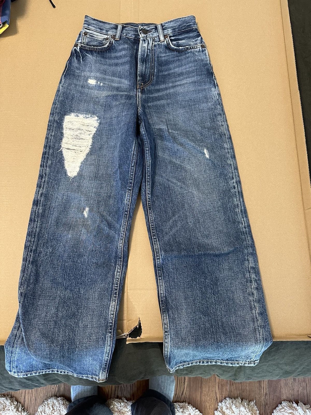 Acne Studios Acne Studios 1993 mid torn jeans Size 25" / US 0 / IT 36 - 1 Thumbnail