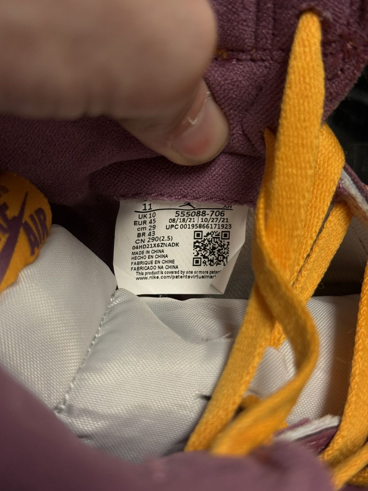 Jordan Brand × Nike Jordan 1 High Brotherhood Size 11 W Box 🧼 Size US 11 / EU 44 - 9 Thumbnail