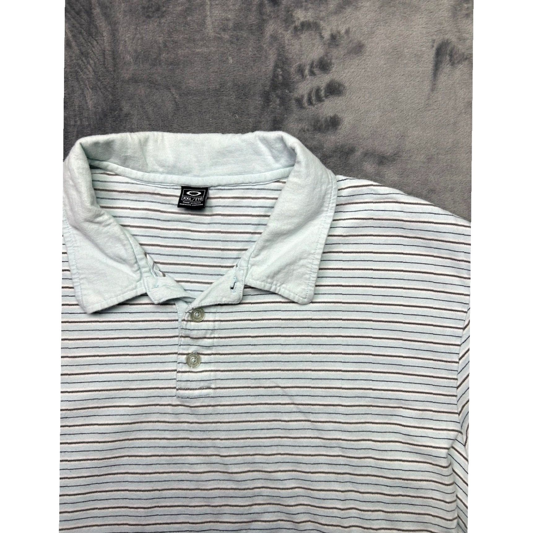Oakley Oakley Polo Shirt Striped XL Men Light Blue White Knit Short Sleeve Golf Casual Shirt Size US XL / EU 56 / 4 - 2 Thumbnail