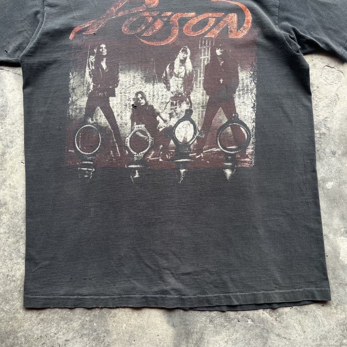 Band Tees SUNFADED Poison Vintage tee World tour 90s Size US S / EU 44-46 / 1 - 4 Thumbnail