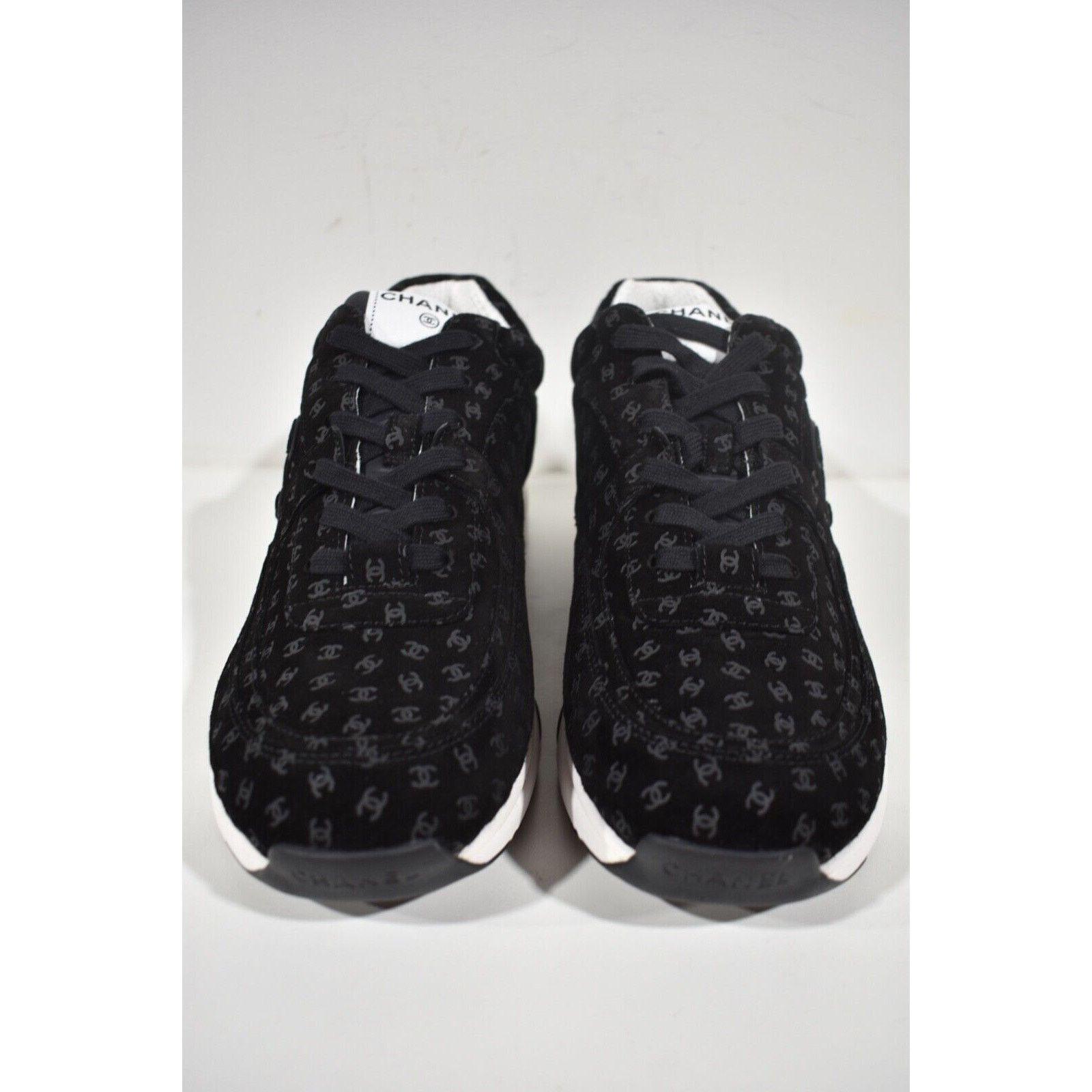 Chanel Chanel Suede CC Logo Low Top Lace Up Trainer Sneaker 44 11 Size US 11 / EU 44 - 7 Thumbnail