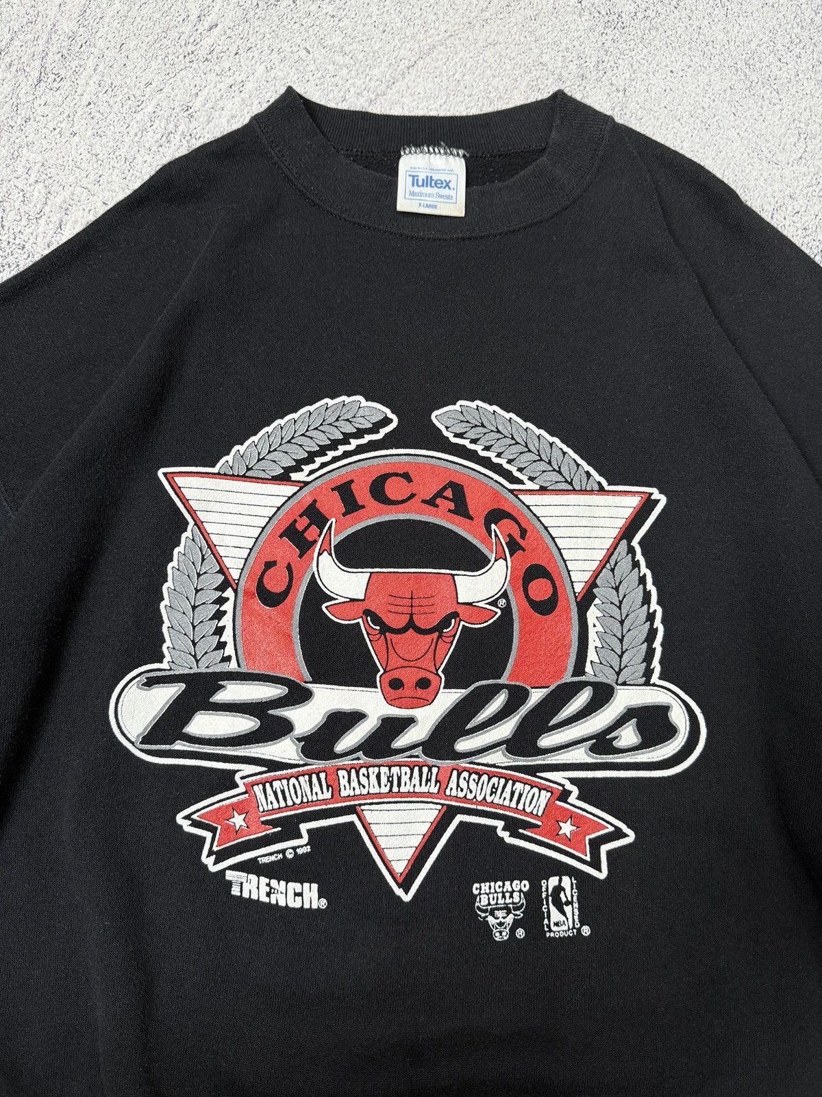 NBA Vintage 90s Chicago Bulls NBA 1992 Black Crewneck Sweatshirt Size US XL / EU 56 / 4 - 5 Thumbnail
