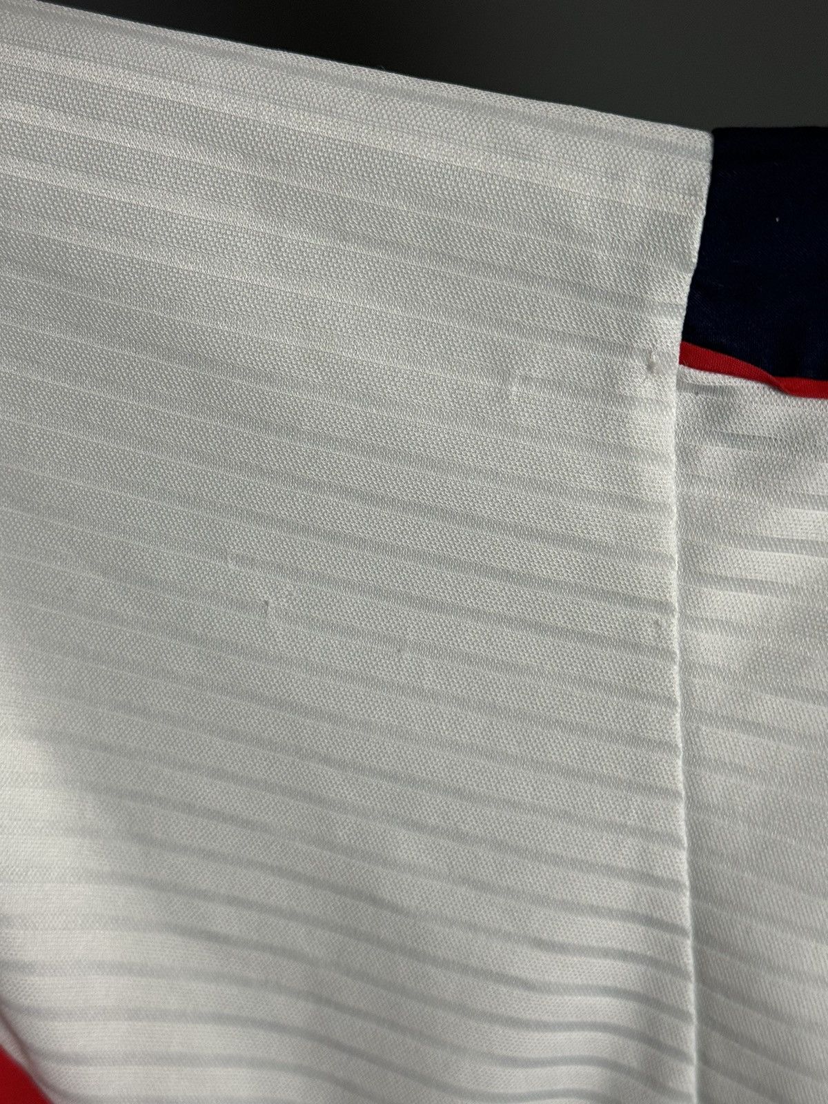 Umbro England National Team 97/99 Home Shearer Football Jersey Size US L / EU 52-54 / 3 - 14 Thumbnail