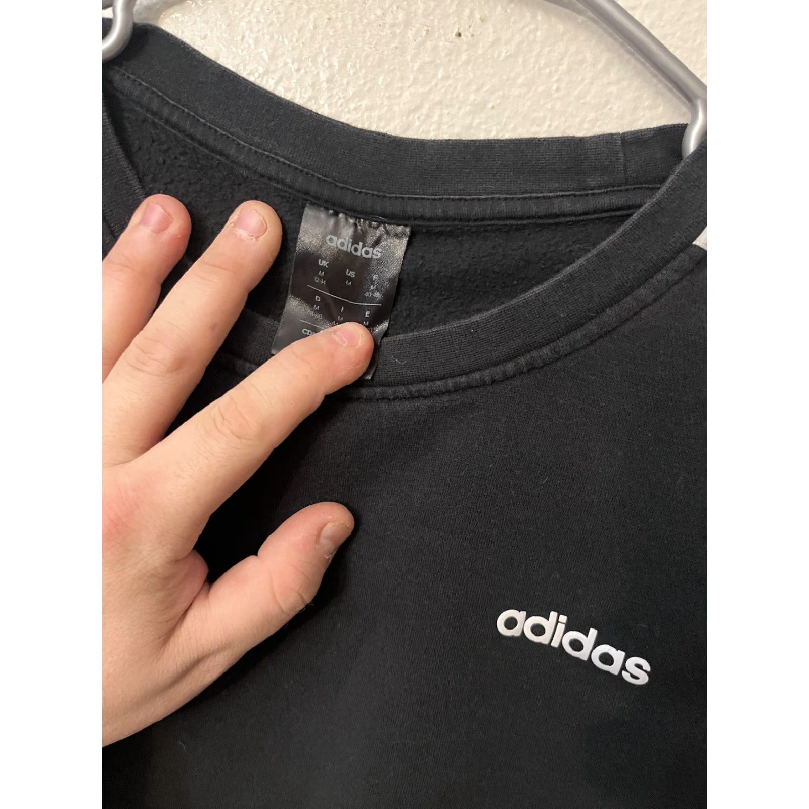 Adidas Adidas Essentials Fleece 3 Stripe Sweatshirt Crewneck Pullover Logo Womens M Black Sweatshirt Pullover Logo Adidas Essentials Women M Black Size M / US 6-8 / IT 42-44 - 3 Thumbnail