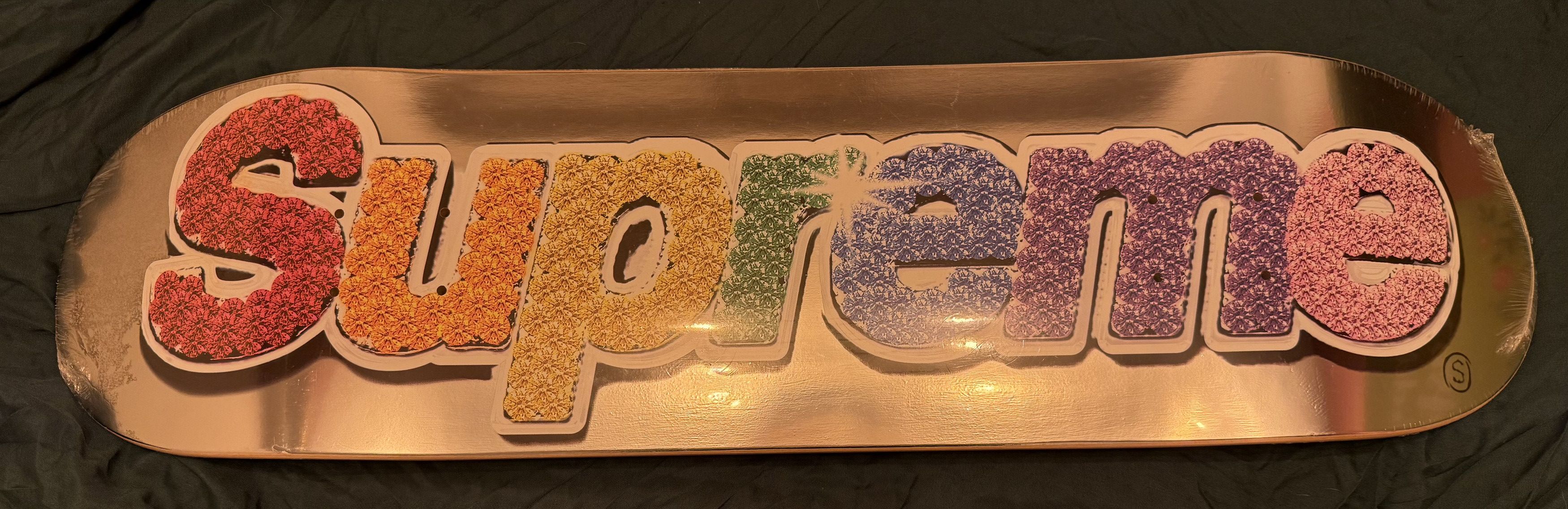 Supreme Supreme Bling Box Logo Skateboard Platinum SS22 Size ONE SIZE - 3 Thumbnail