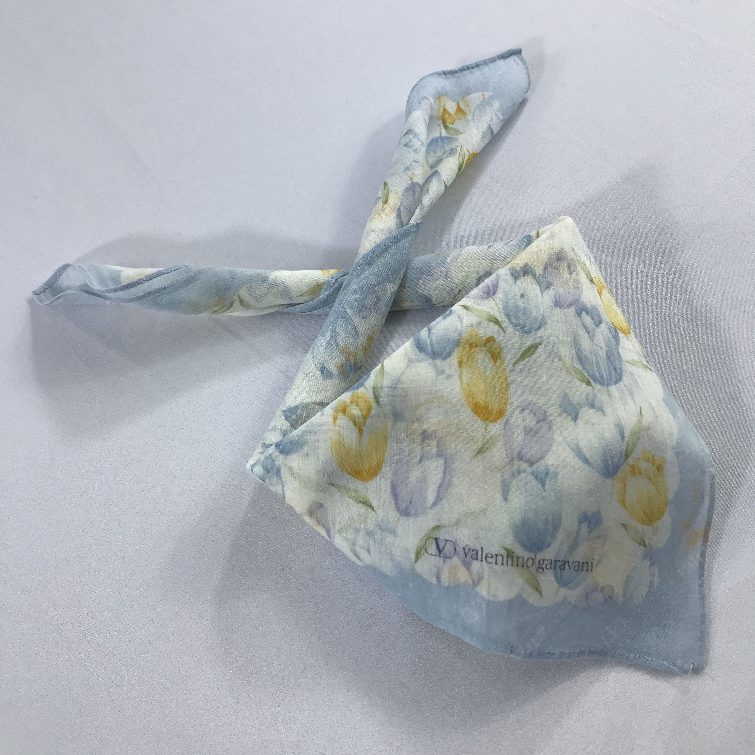 Valentino × Vintage Valentino Garavani Bandana / Handkerchief/Neckerchief -S2244 Size ONE SIZE - 4 Thumbnail