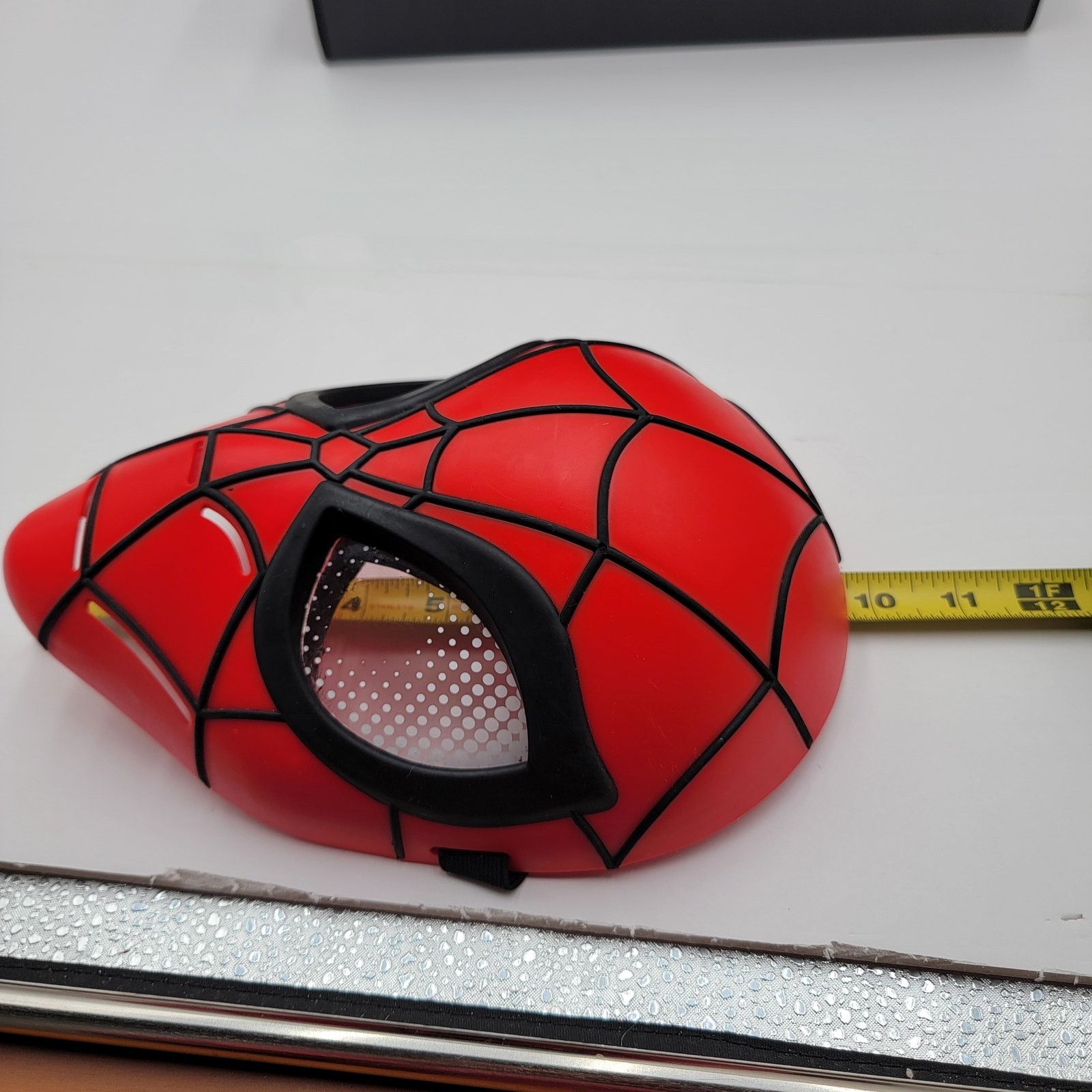 Marvel Comics Spiderman Mask and Black Panther Light Up Mask 2 Pack Bundle Size ONE SIZE - 5 Thumbnail