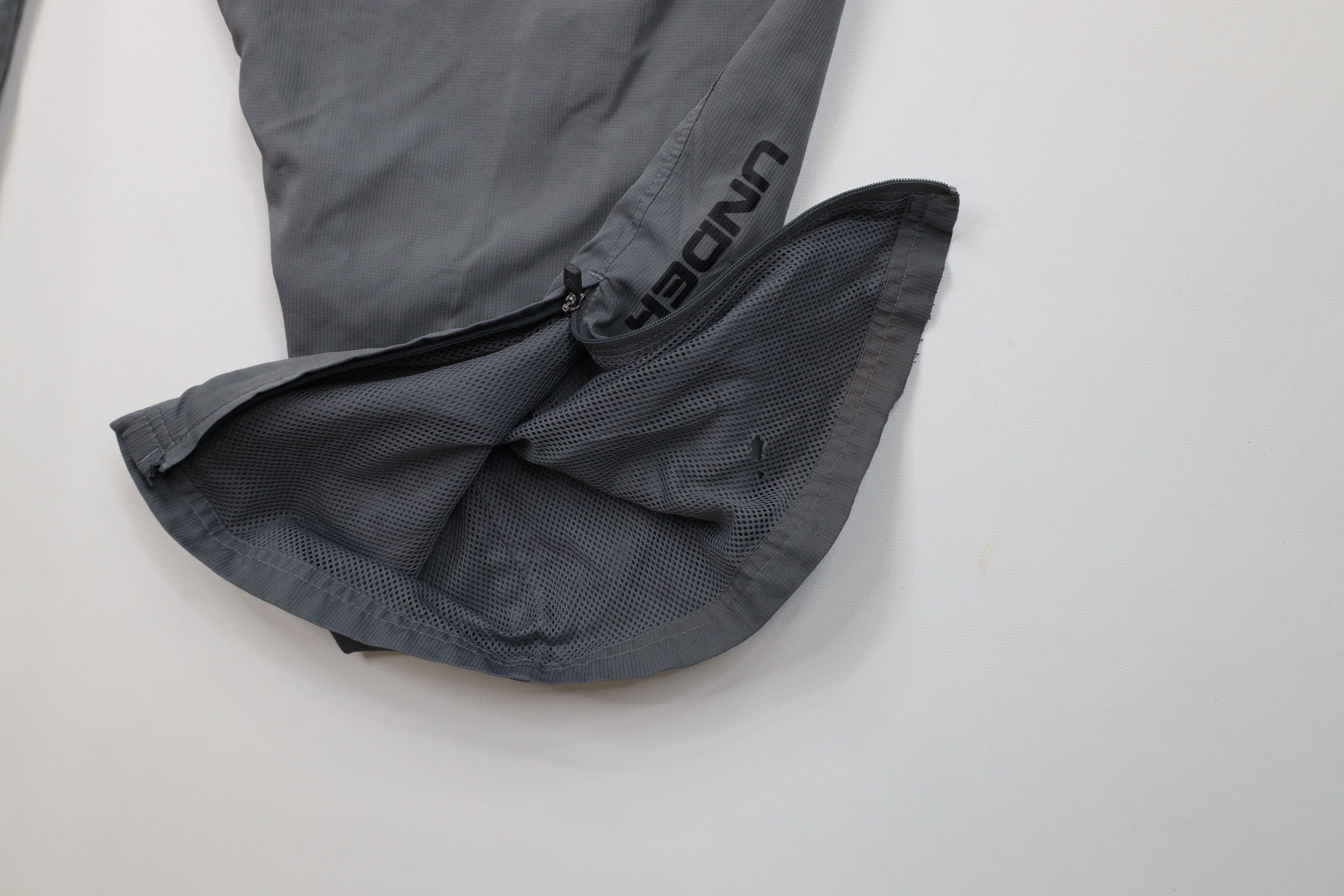 Under Armour Under Armour HeatGear Loose Wide Leg Windbreaker Pants Gray Size US 40 / EU 56 - 6 Thumbnail