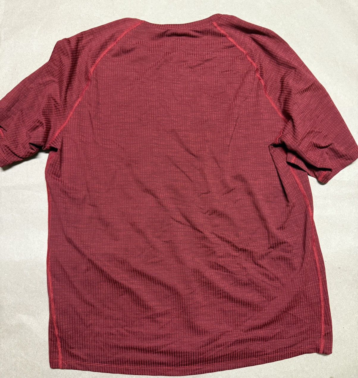 Nike Nike Pro DriFit Red workout Shirt XL Rare! Size US XL / EU 56 / 4 - 2 Thumbnail