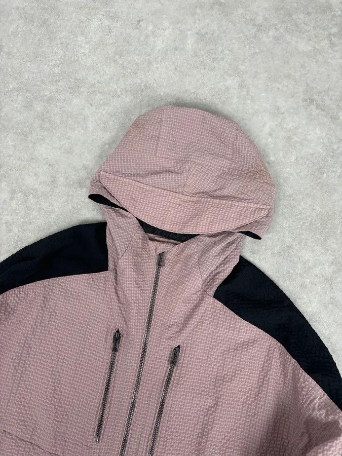 Emporio Armani AW2020 Emporio Armani Rose Nylon Windbreaker Jacket Size US L / EU 52-54 / 3 - 4 Thumbnail