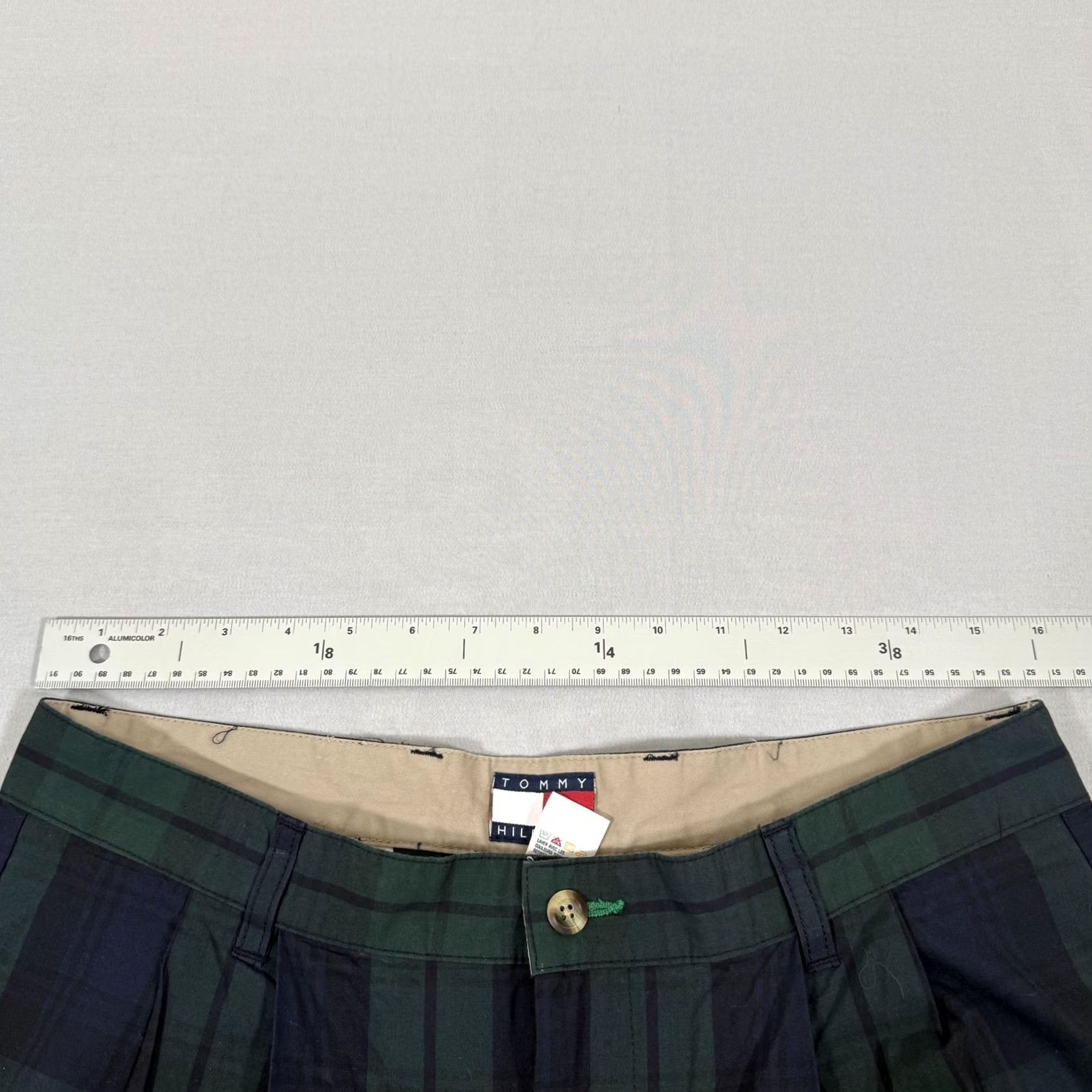 Tommy Hilfiger VINTAGE Tommy Hilfiger Pants Mens 32x32 Green Tartan Plaid Pleated Chino Baggy Size US 32 / EU 48 - 7 Thumbnail