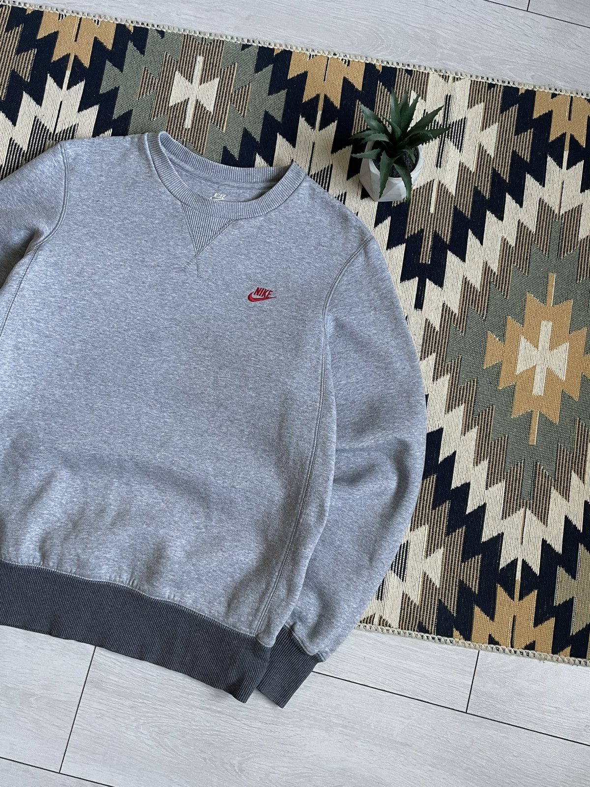 Nike × Vintage Vintage Nike Basic Small Logo Sweatshirt Size US M / EU 48-50 / 2 - 3 Thumbnail