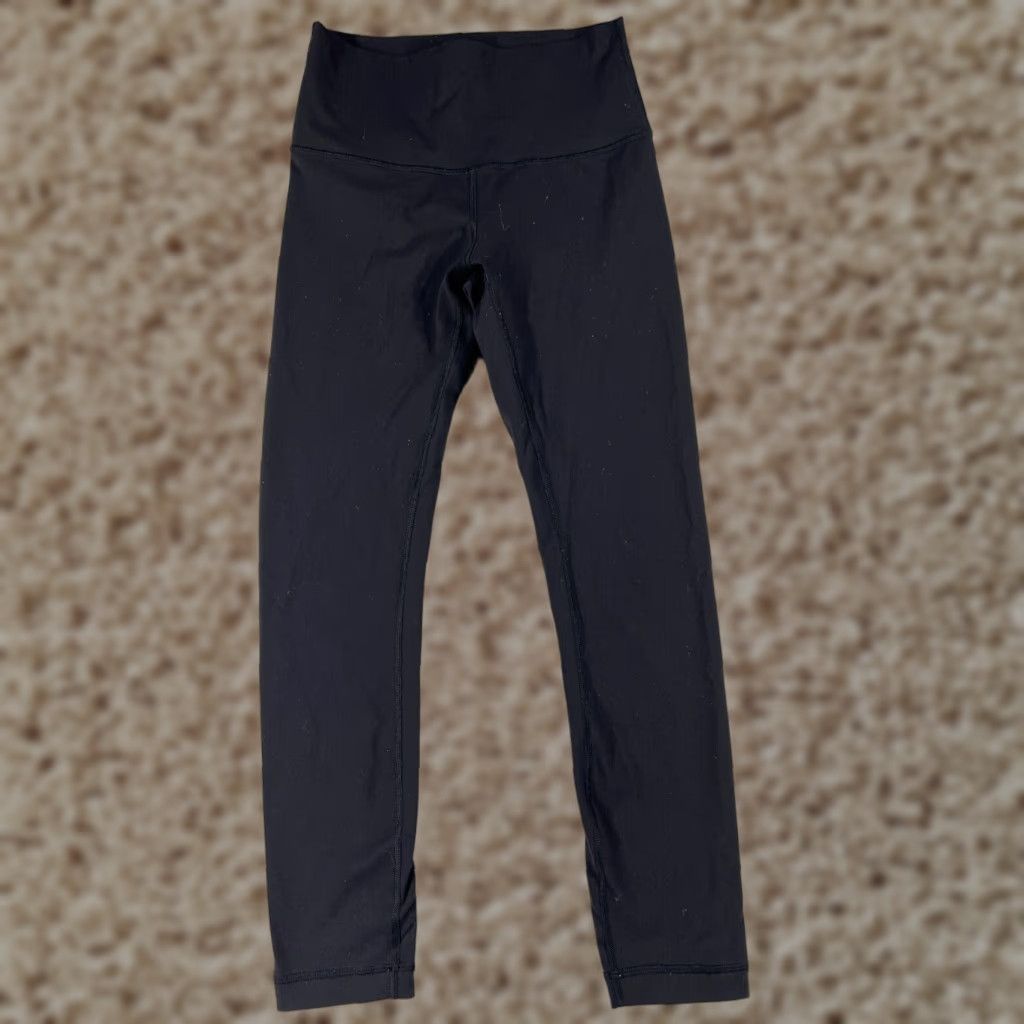 Lululemon Lululemon Wunder Under Compression Pants Womens 6 Black Crop Yoga Gym 20" Stretch Size 28" / US 6 / IT 42 - 1 Thumbnail