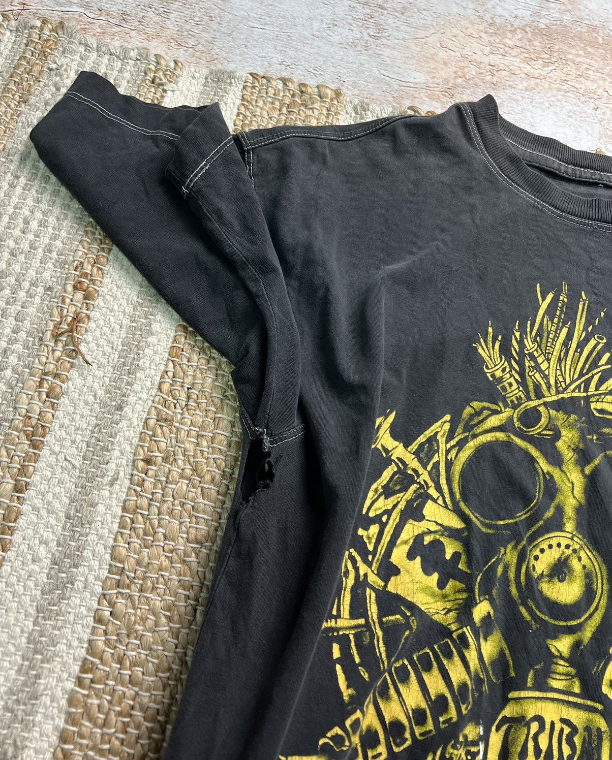 Vintage Tribal Urban vintage trashed tee Size US L / EU 52-54 / 3 - 6 Thumbnail