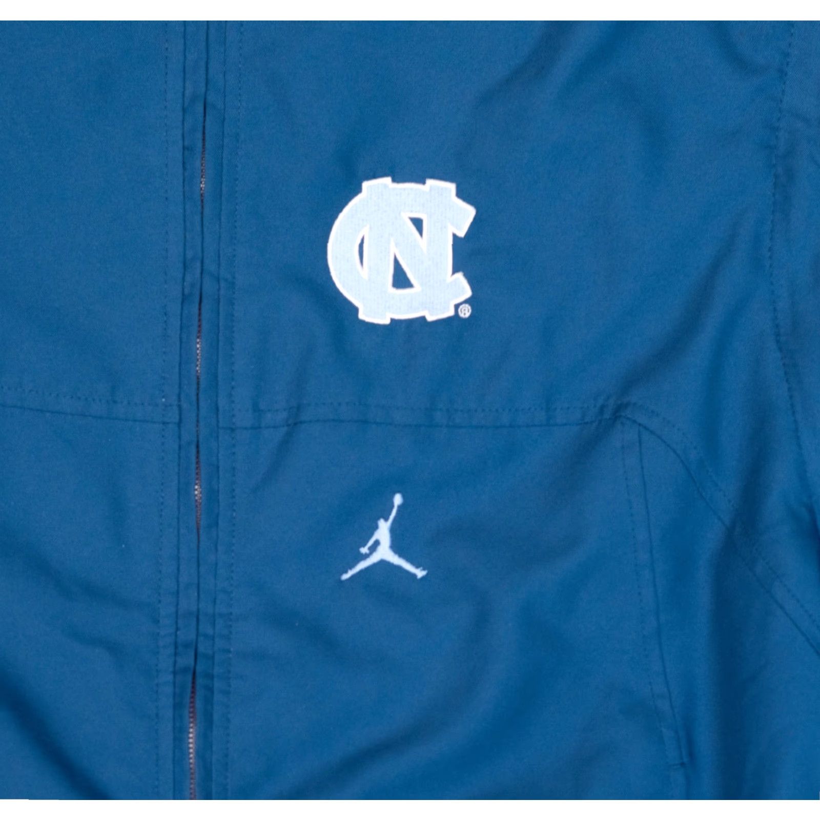 Nike VINTAGE Nike Jordan Shield UNC Carolina Tar Heels 23 2 in 1 Jacket Blue, Windbreaker, Soft Shell, Full Zip, Embroidered Logo, Size L, Men Size US L / EU 52-54 / 3 - 3 Thumbnail