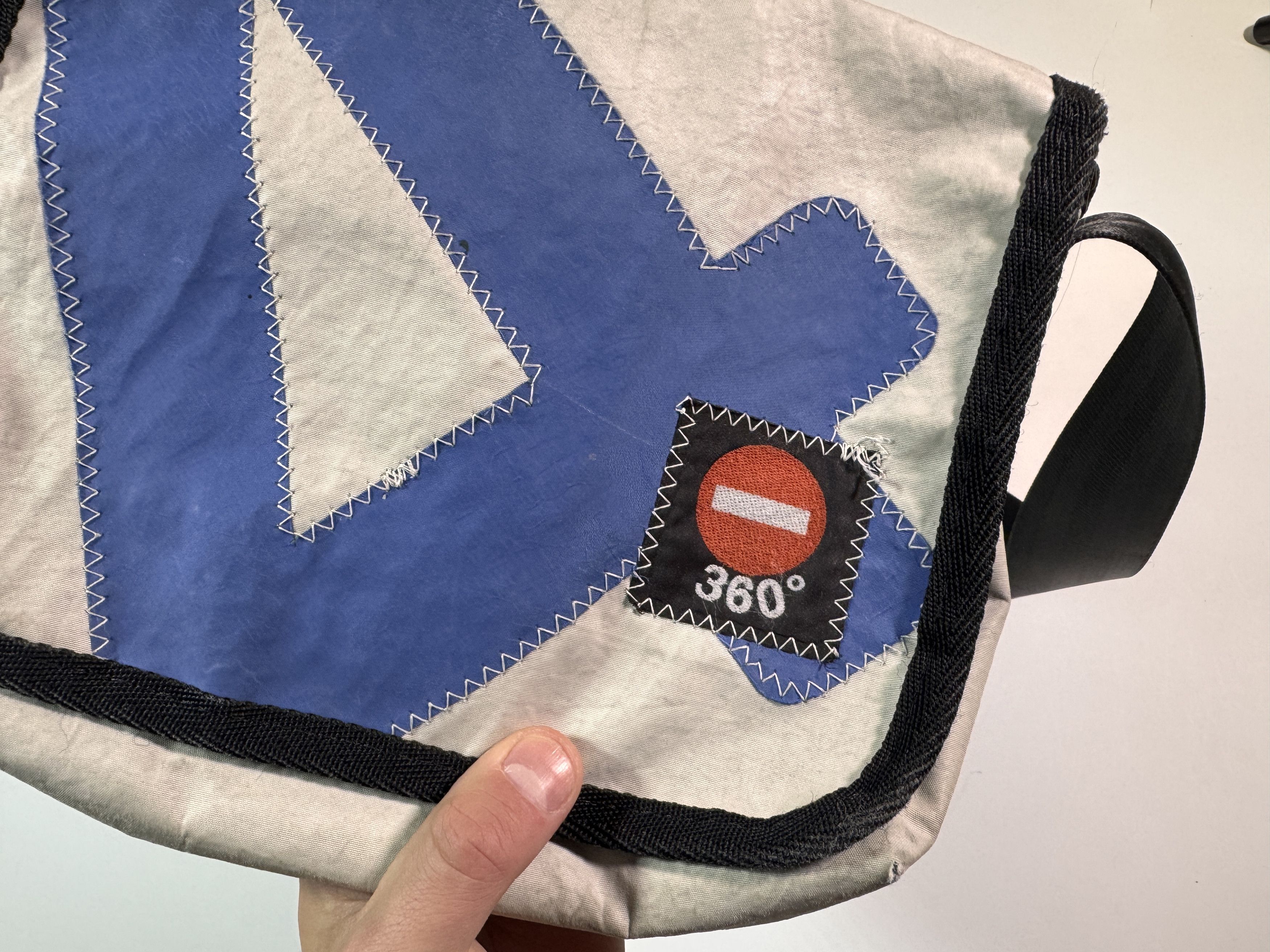 Handmade Upcycled Sail Cloth Segeltuch Crossbody White Messenger Size ONE SIZE - 4 Thumbnail
