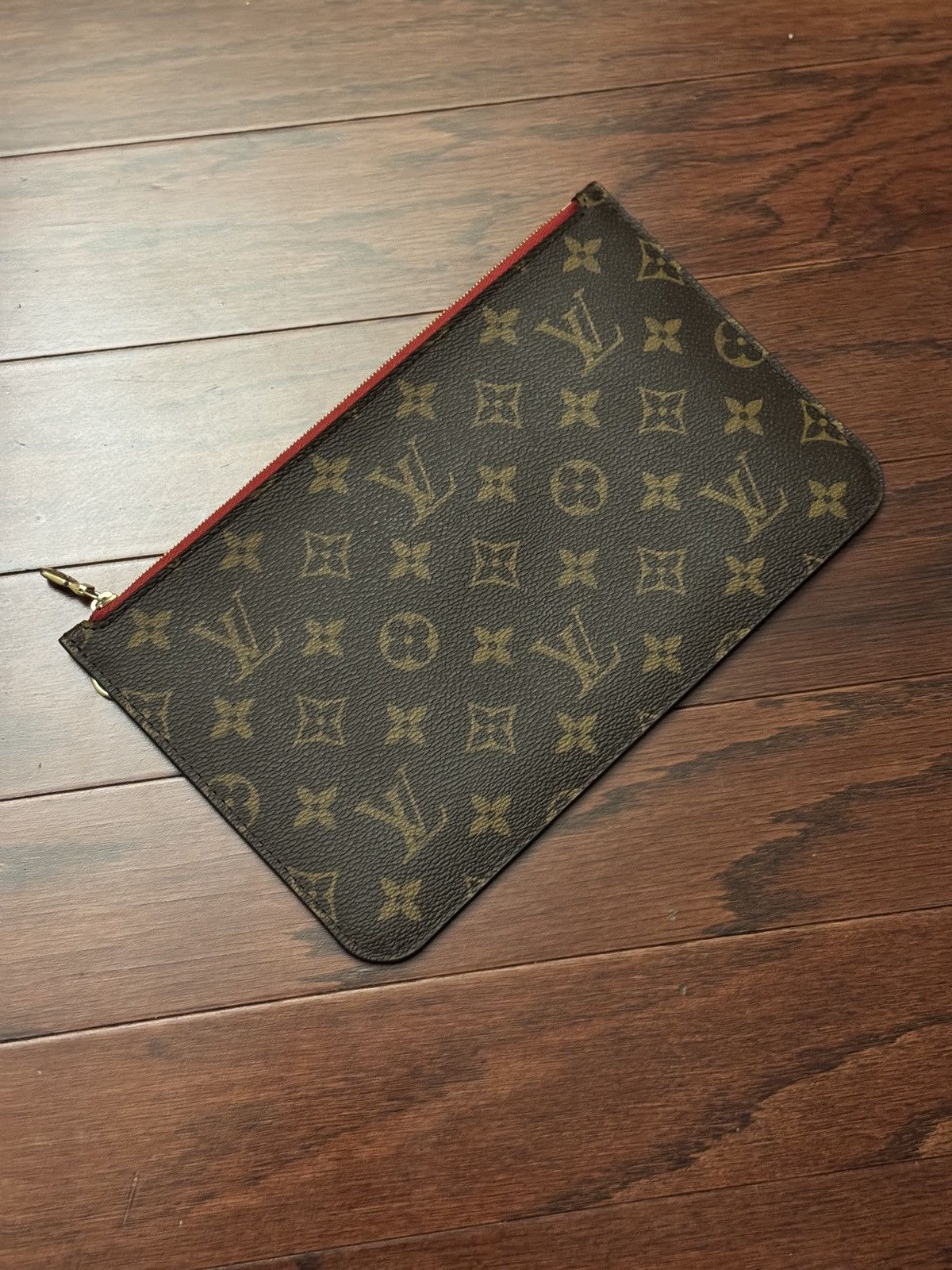 Louis Vuitton Louis Vuitton Pochette Monogram New Size ONE SIZE - 1 Thumbnail