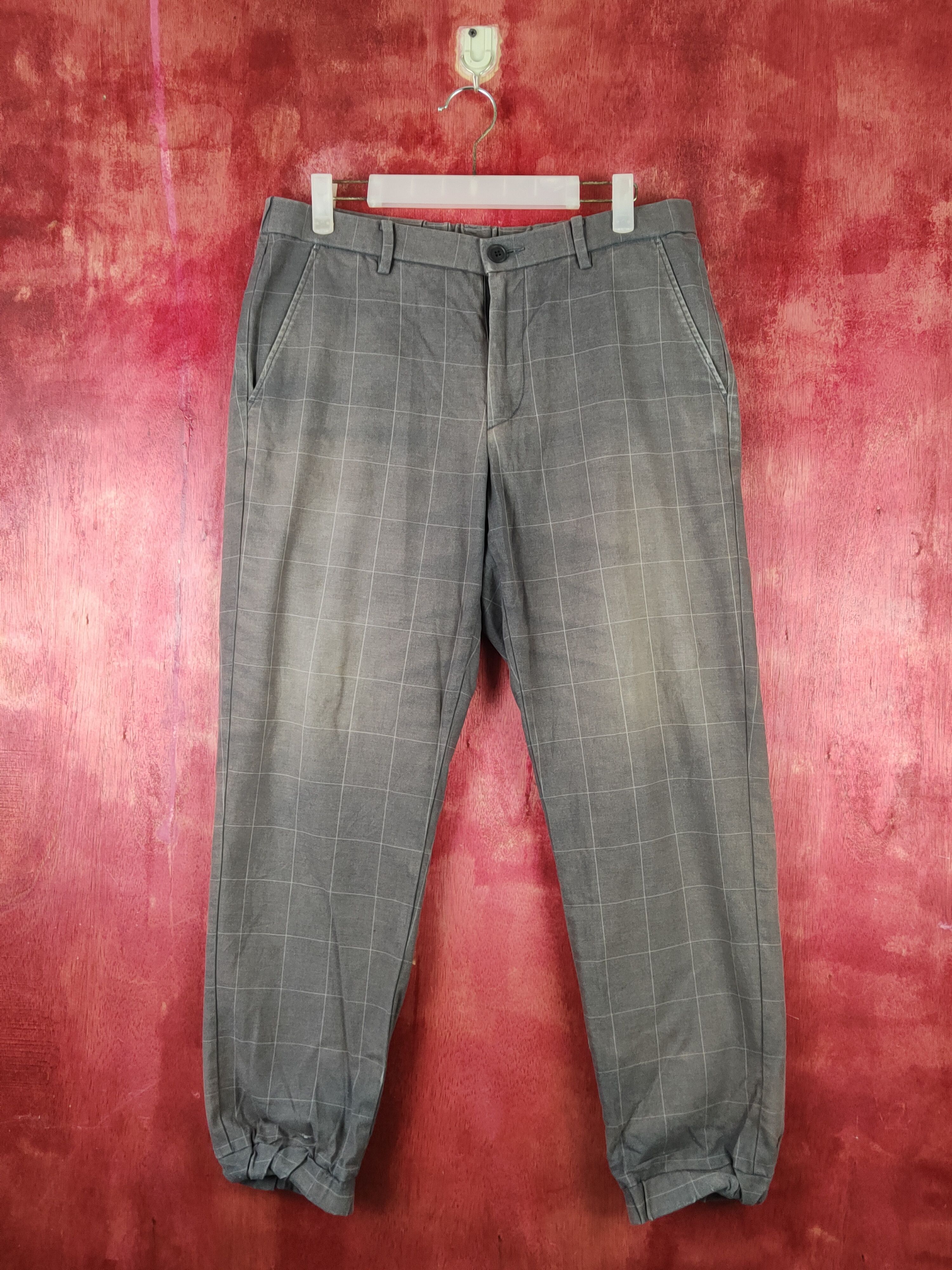 Japanese Brand × Vintage Uniqlo Dark Gray Faded checkered Jogger Pants #S2268 Size US 32 / EU 48 - 1 Thumbnail