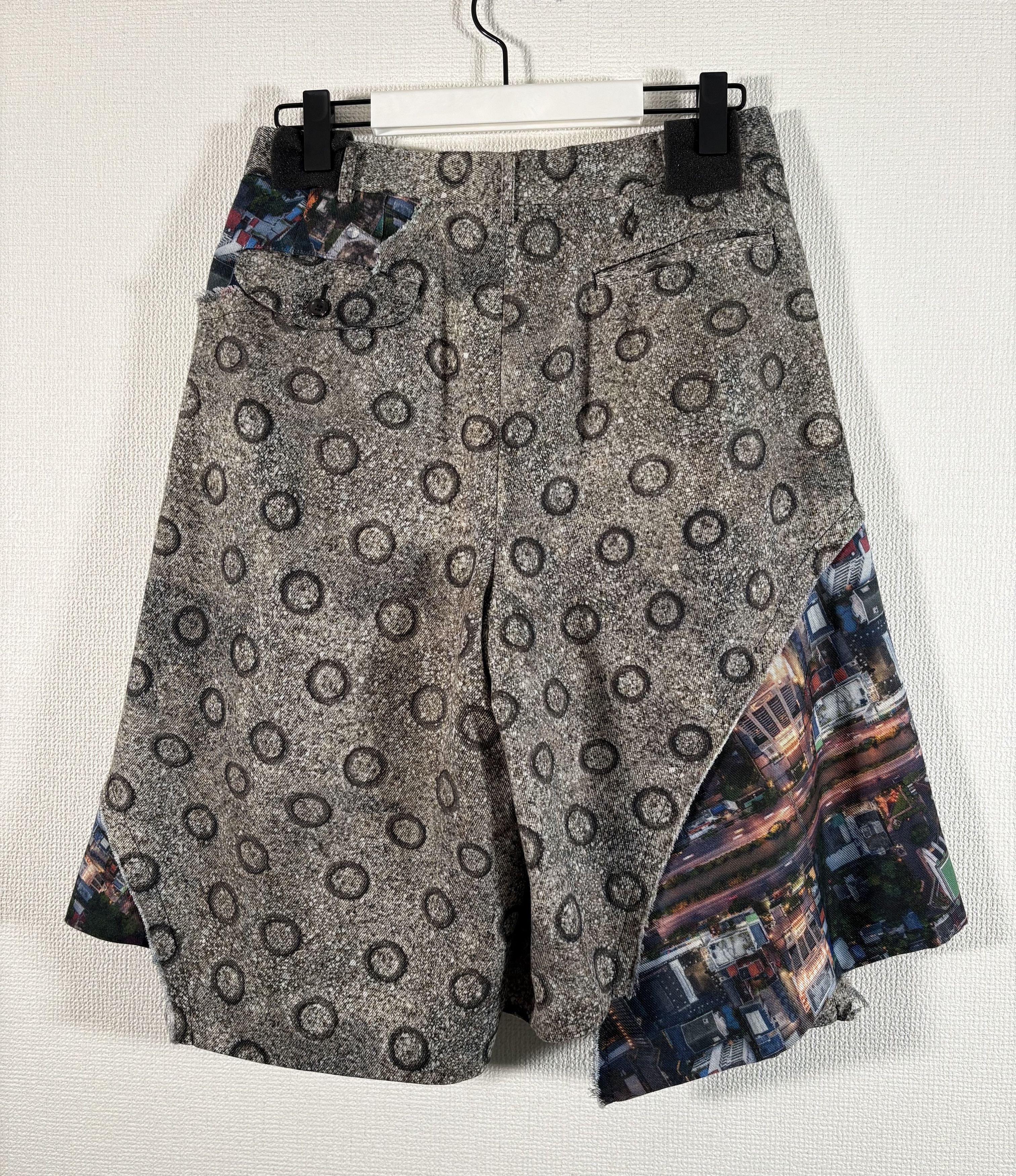 Comme des Garcons Homme Plus AD2018 Comme des Garcons Homme Plus Print Half Pants Size US 30 / EU 46 - 2 Thumbnail