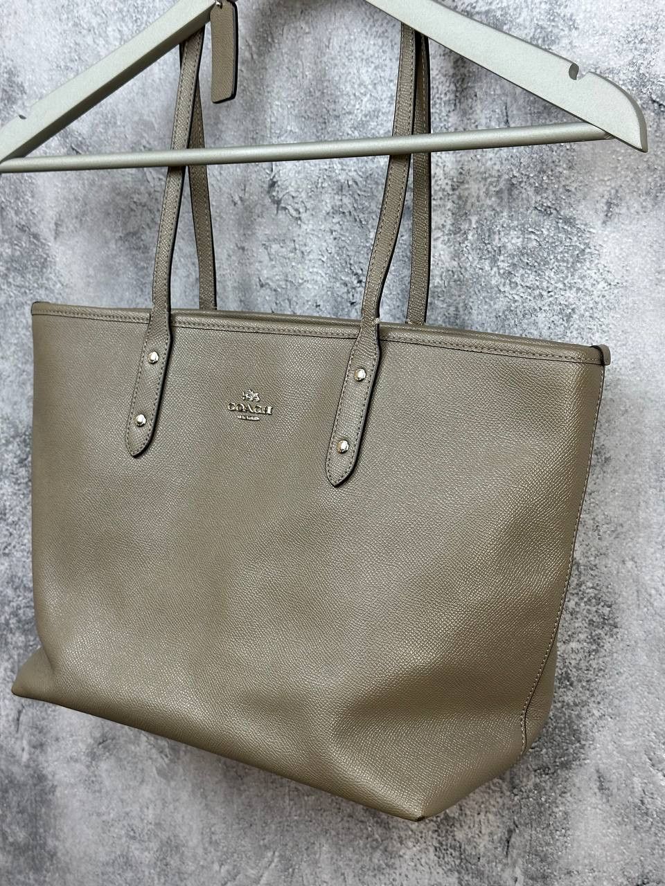 Coach Coach City Tote Bag Pebbled Leather Shoulder Handbag Size ONE SIZE - 5 Thumbnail