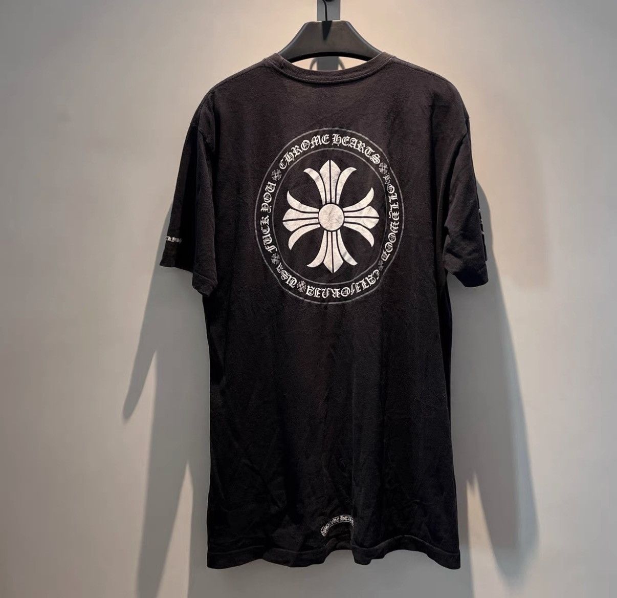 Chrome Hearts Chrome Hearts Cross Scroll Ring Short Sleeve T-Shirt Size US XL / EU 56 / 4 - 1 Thumbnail