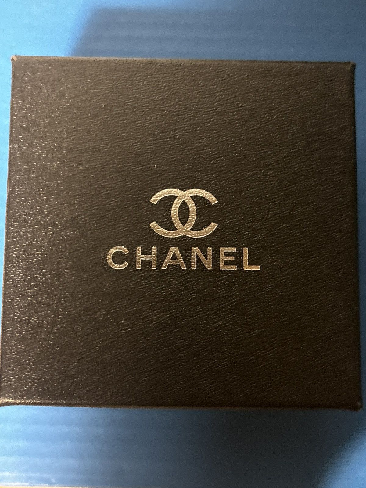 Chanel CHANEL 2023 RESIN CC BROOCH RARE Size ONE SIZE - 6 Thumbnail