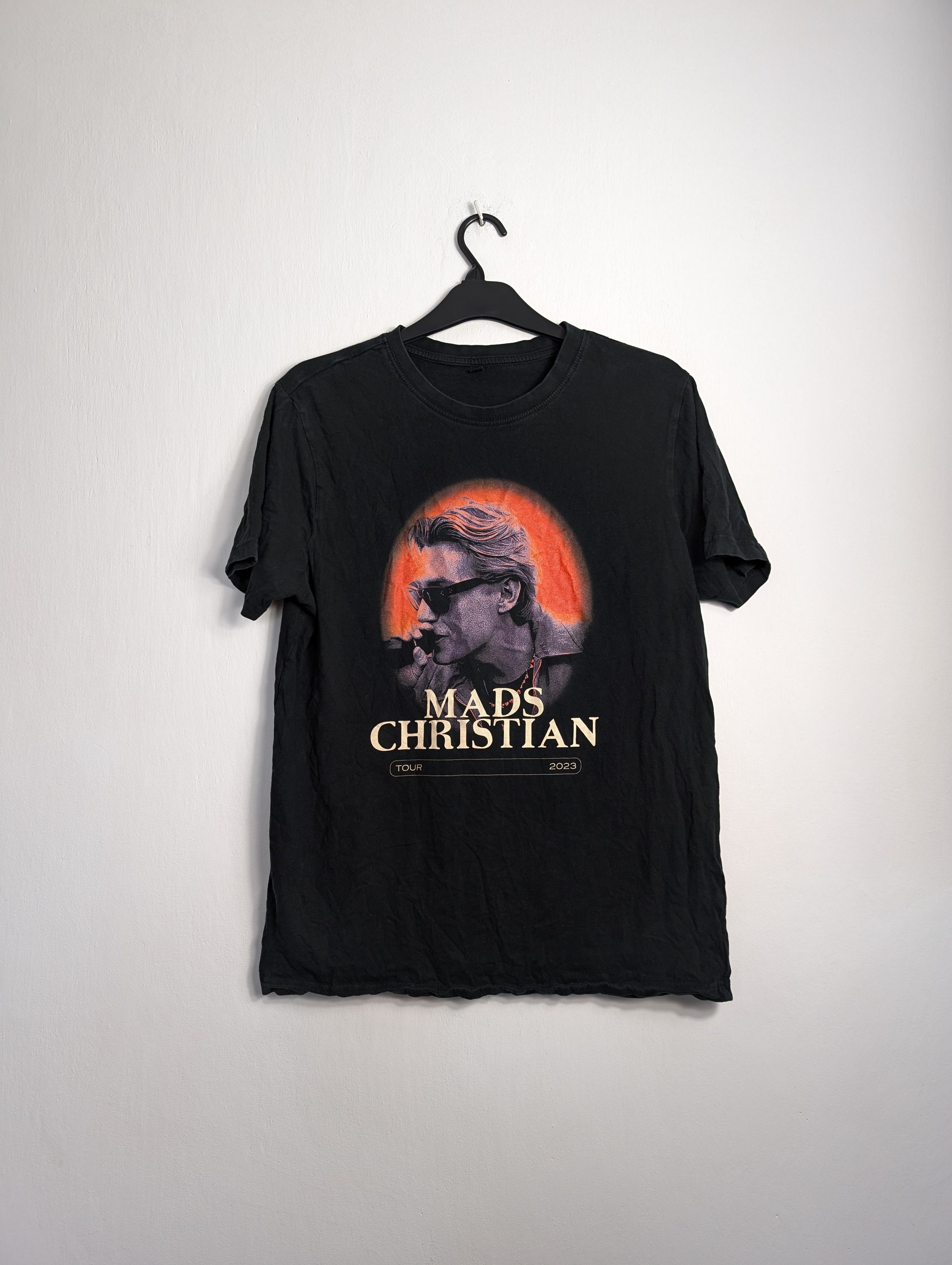 Band Tees Mads Christian 2023 Tour T-Shirt Concert Merch Music Tee Size US XL / EU 56 / 4 - 1 Thumbnail