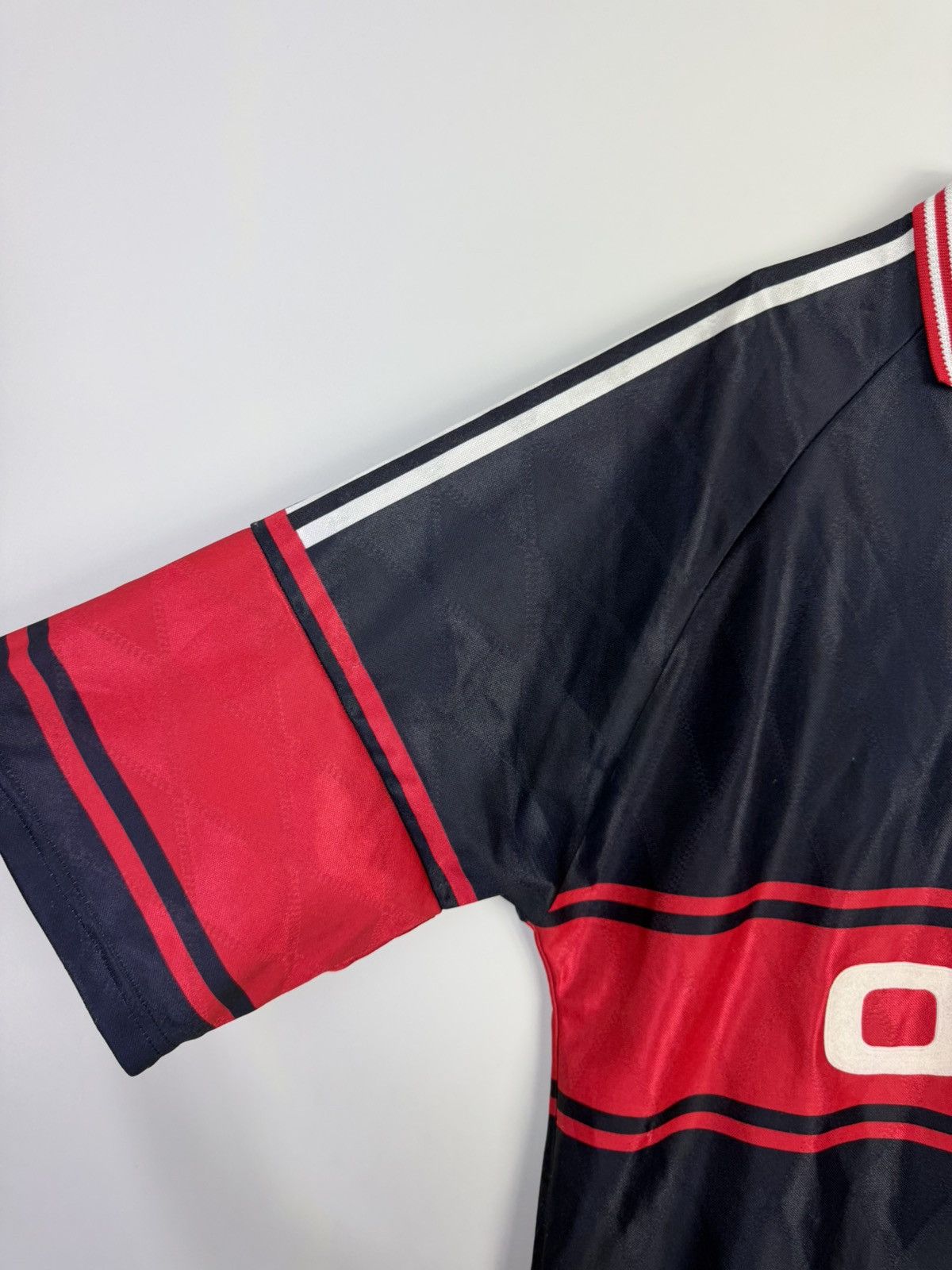 Adidas Adidas FC Bayern Munich 1997/1999 Soccer Jersey Vintage Size US XL / EU 56 / 4 - 7 Thumbnail