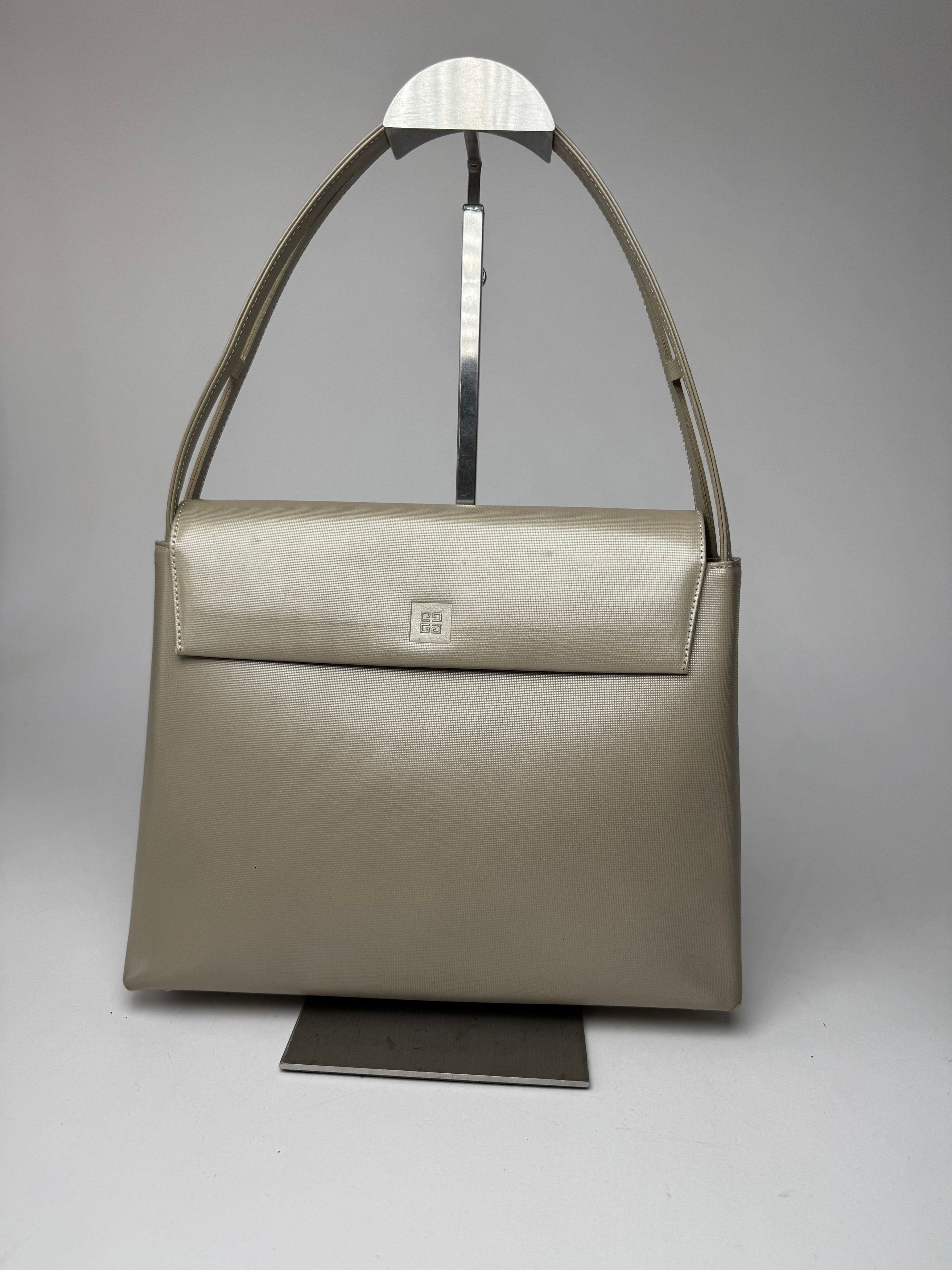 Givenchy Vintage 4G Patent Leather bag grey Size ONE SIZE - 1 Thumbnail