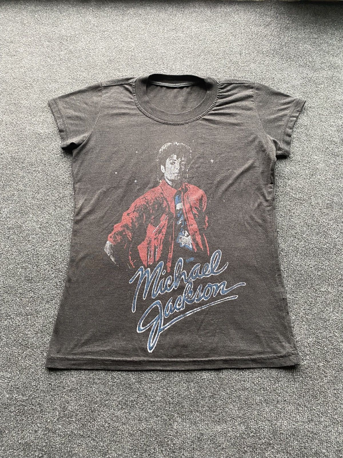 Band Tees 🔥’84 Michael Jackson Thriller sun Faded washed Top m size Size M / US 6-8 / IT 42-44 - 1 Thumbnail