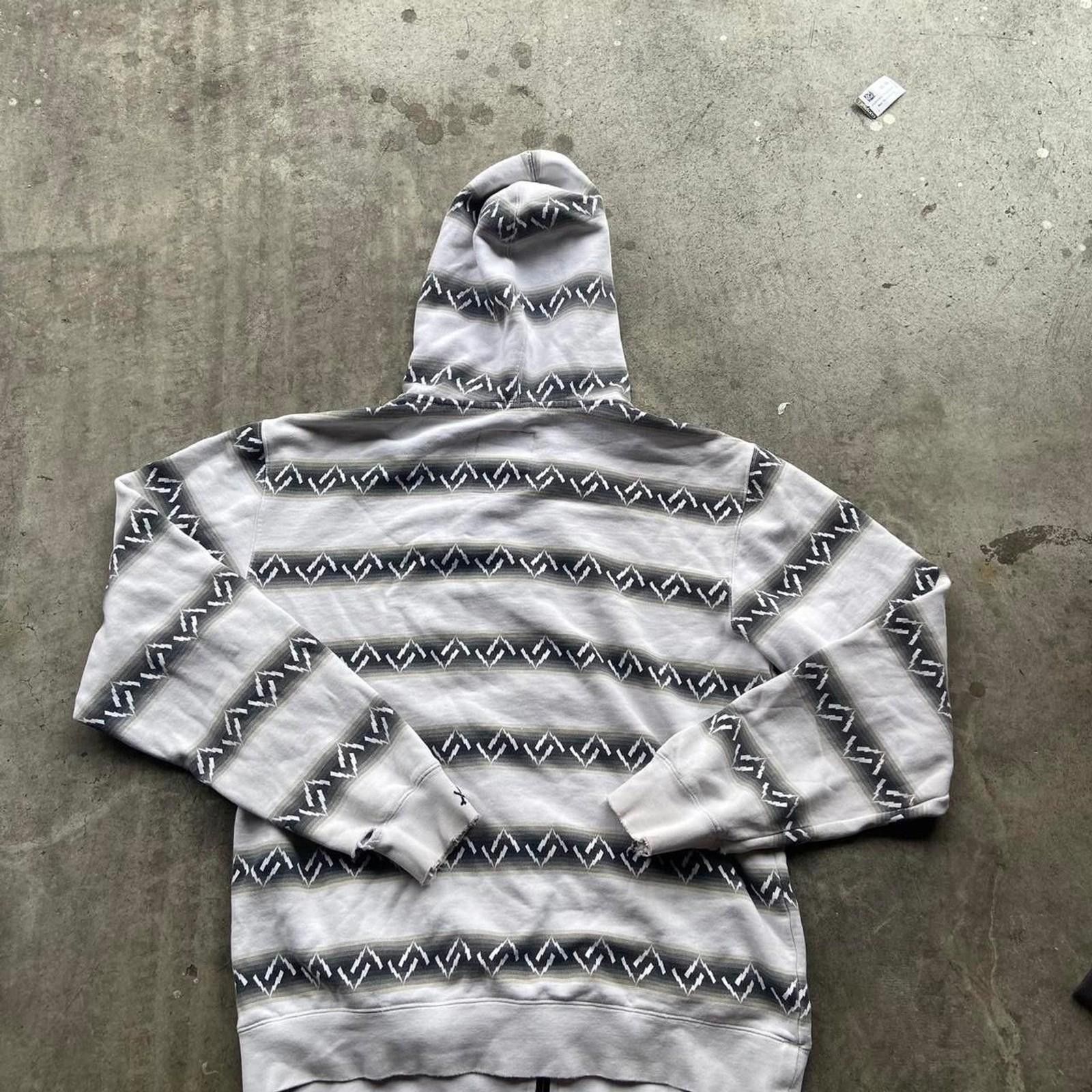 Vans Vans Black And White Striped Zip up Medium Distressed Cuffs Size US M / EU 48-50 / 2 - 3 Thumbnail