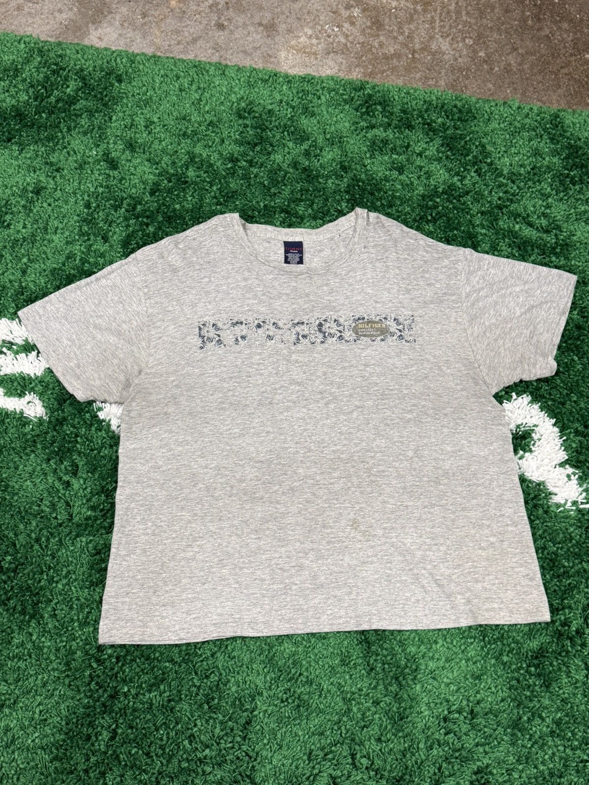 Tommy Jeans Vintage Distressed Tommy Jeans Grey Floral Logo Tee Large Size US L / EU 52-54 / 3 - 1 Thumbnail