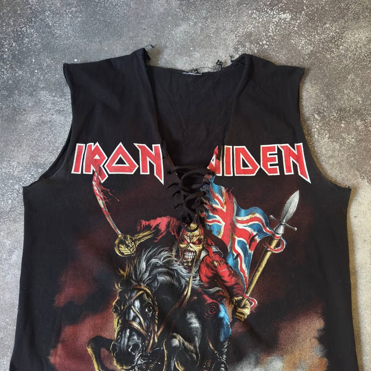 Band Tees × Iron Maiden Iron Maiden Vintage Tour Distressed Tank Top Size US M / EU 48-50 / 2 - 3 Thumbnail