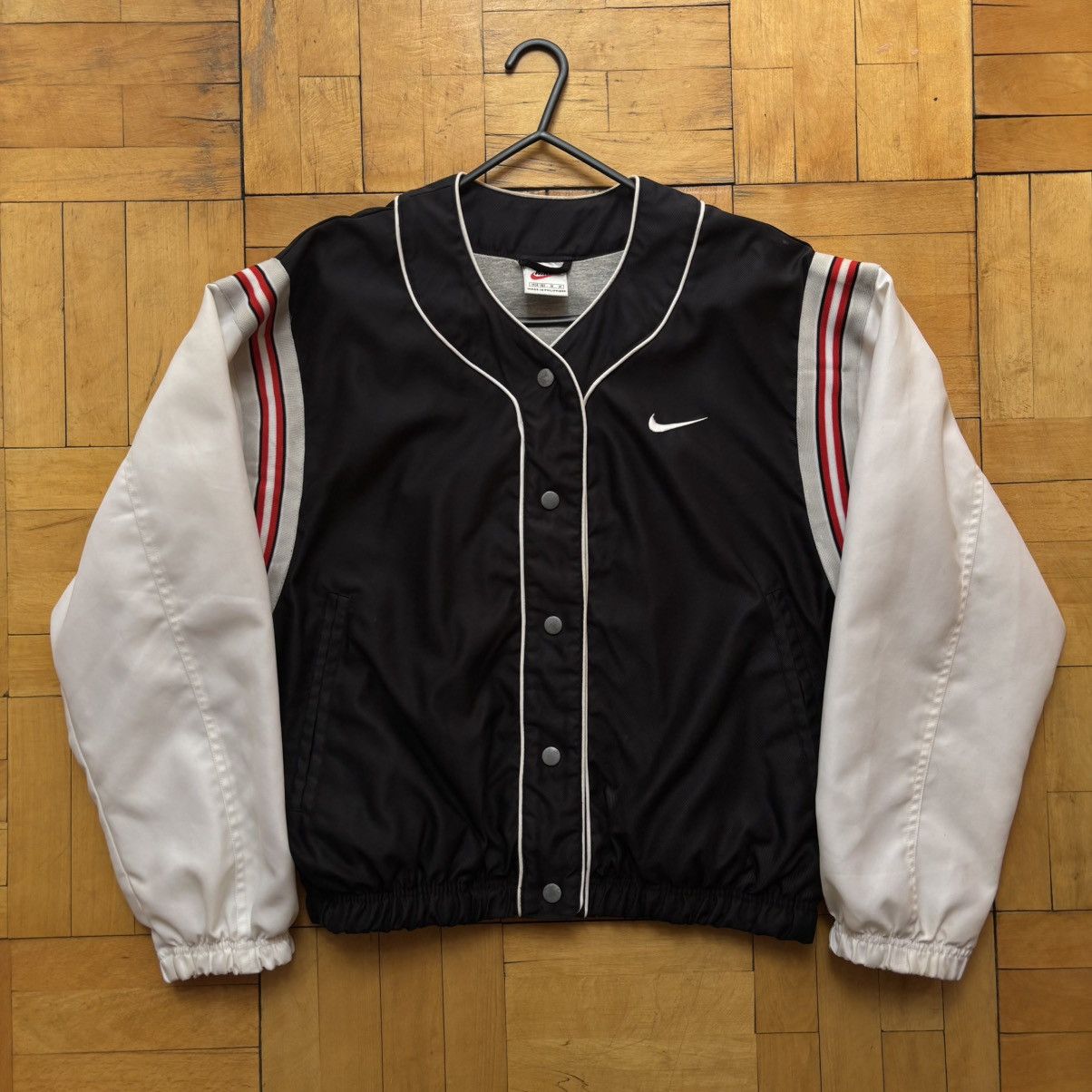 Nike Vintage 90’s Nike Baseball Jacket Black White Boxy Fits Size US M / EU 48-50 / 2 - 1 Thumbnail