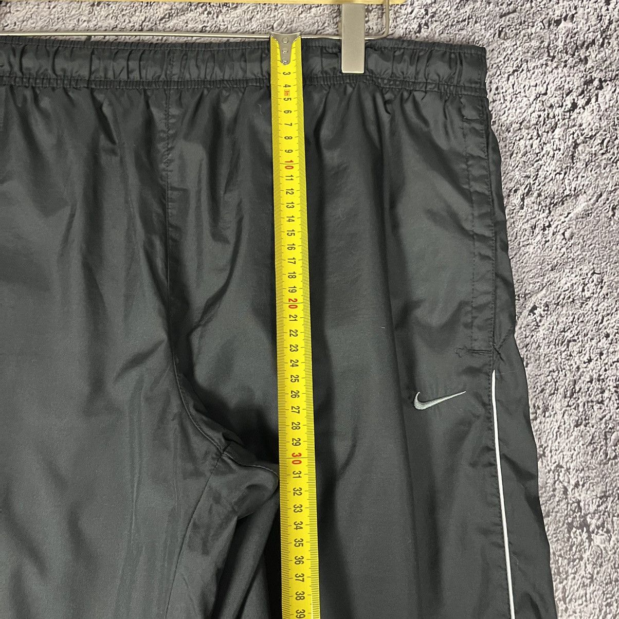 Nike × Vintage 🤖VINTAGE🤖 Nike Neylon Jogger Sport Pants Size US 34 / EU 50 - 21 Thumbnail